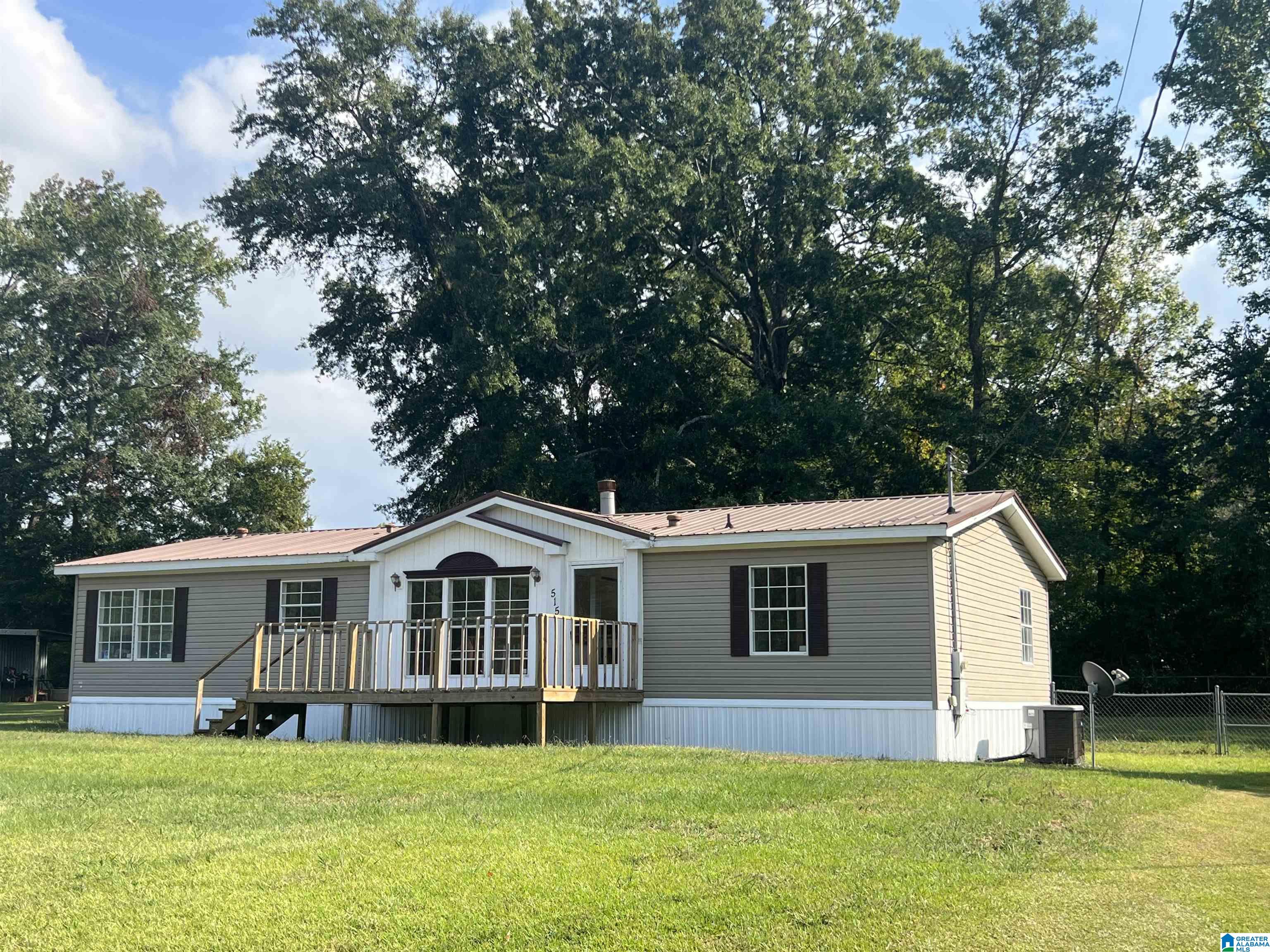 Ina Ln, Oxford, AL 36203