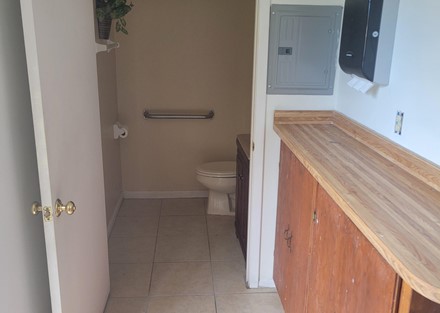 2415 S. Volusia Ave-A4 Rest Room