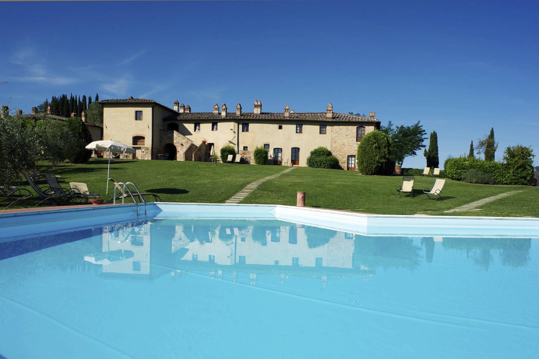 Outstanding wine estate in San Gimignano