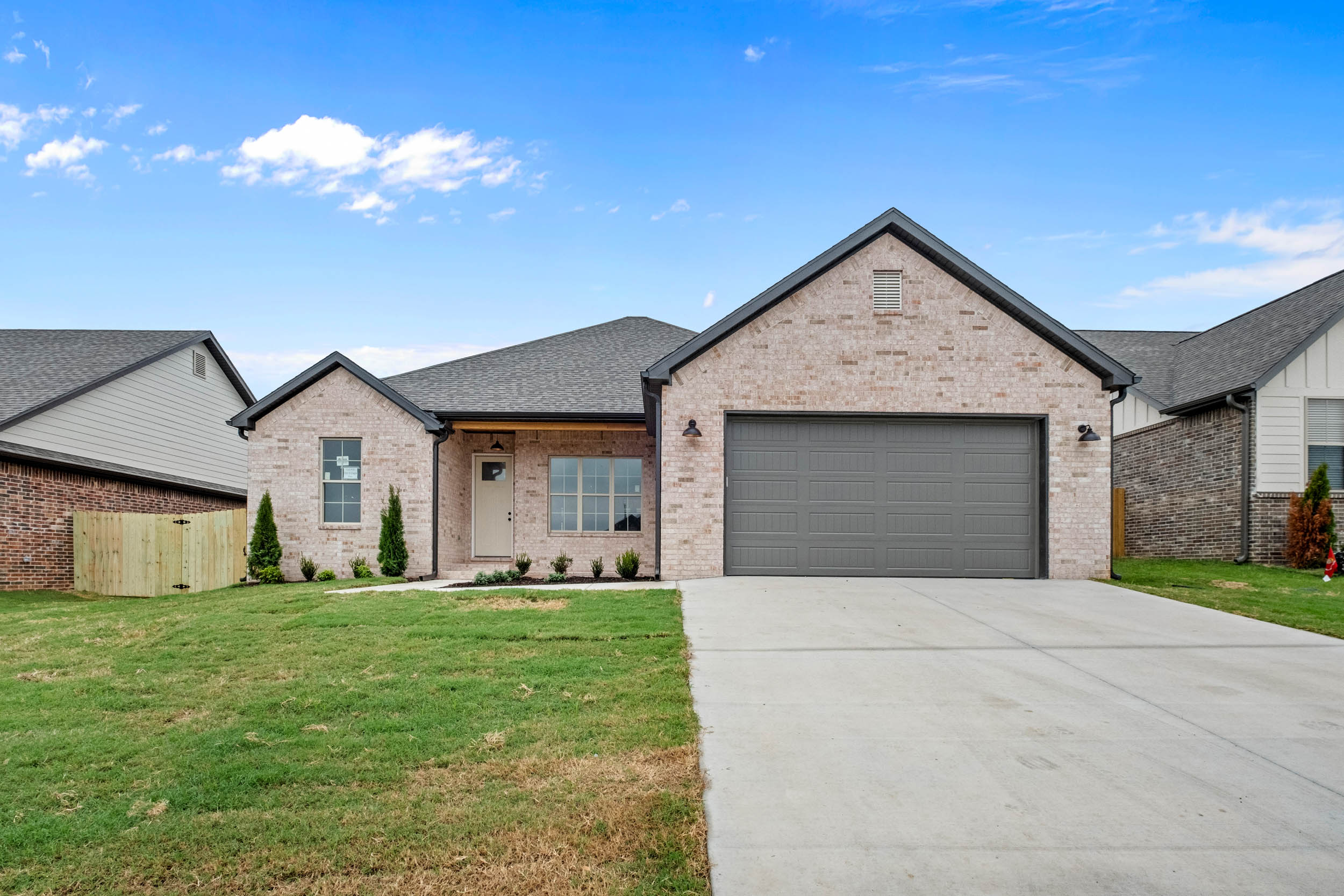 180 N. Eagle Mountain St., Prairie Grove, AR 72753