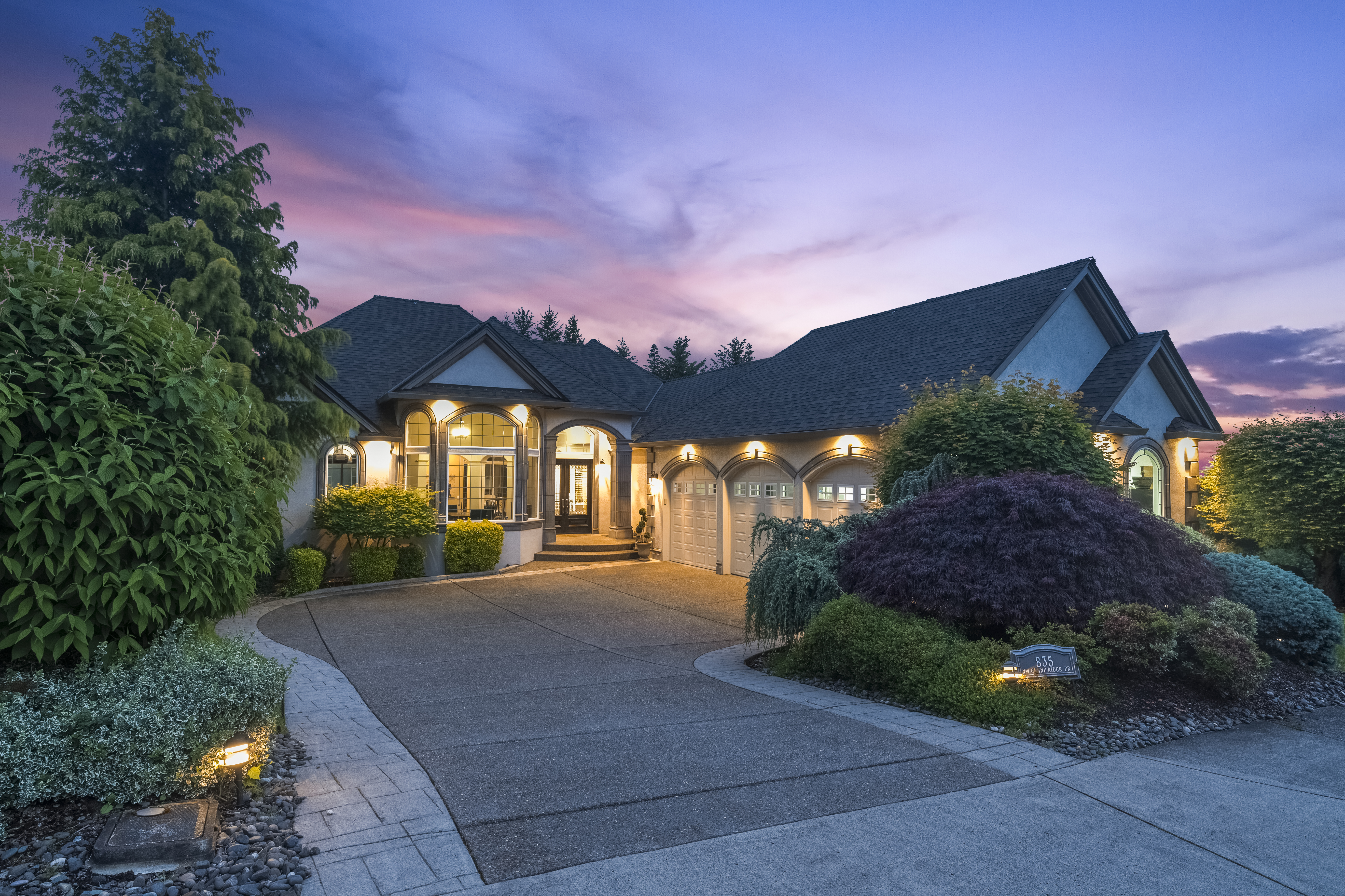 835 NW Grand Ridge Drive, Camas, WA 98607