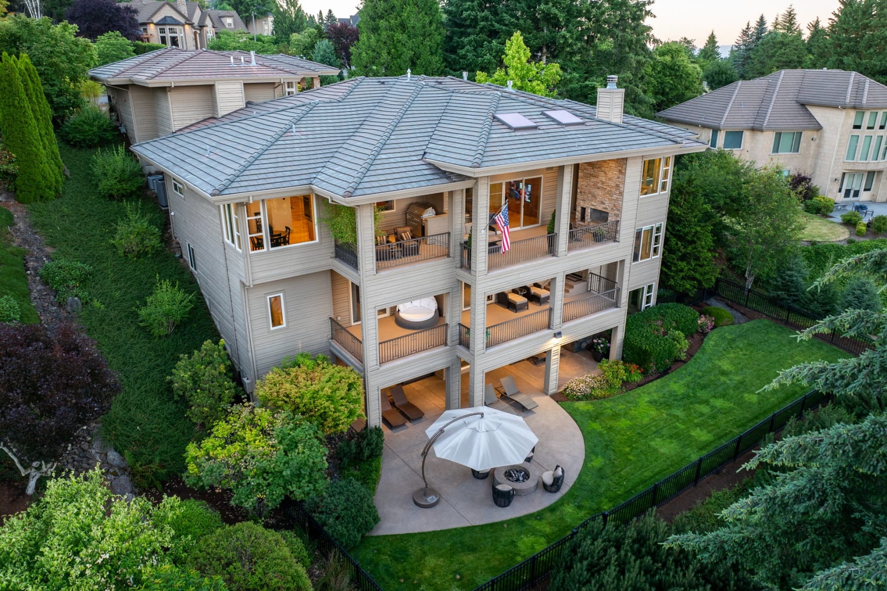 18218 MEADOWLARK LN Lake Oswego, OR 97034