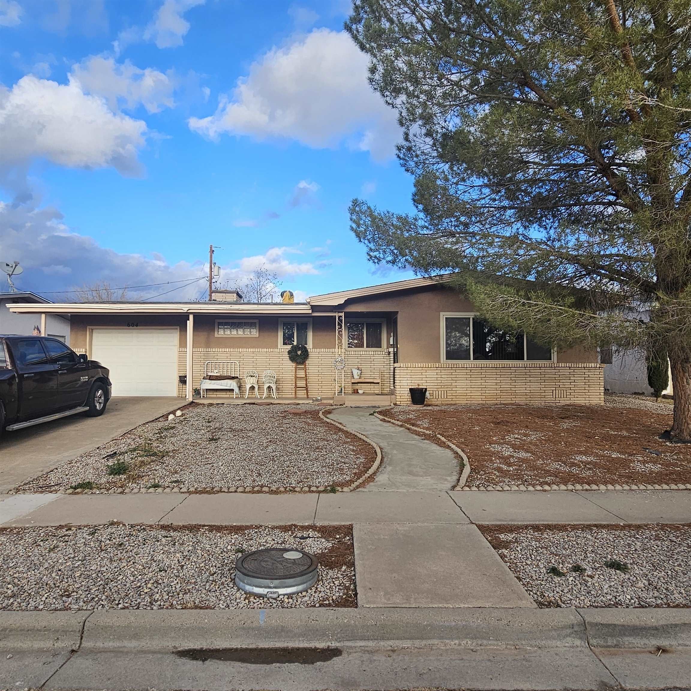 Monroe Ave, Alamogordo, NM 88310