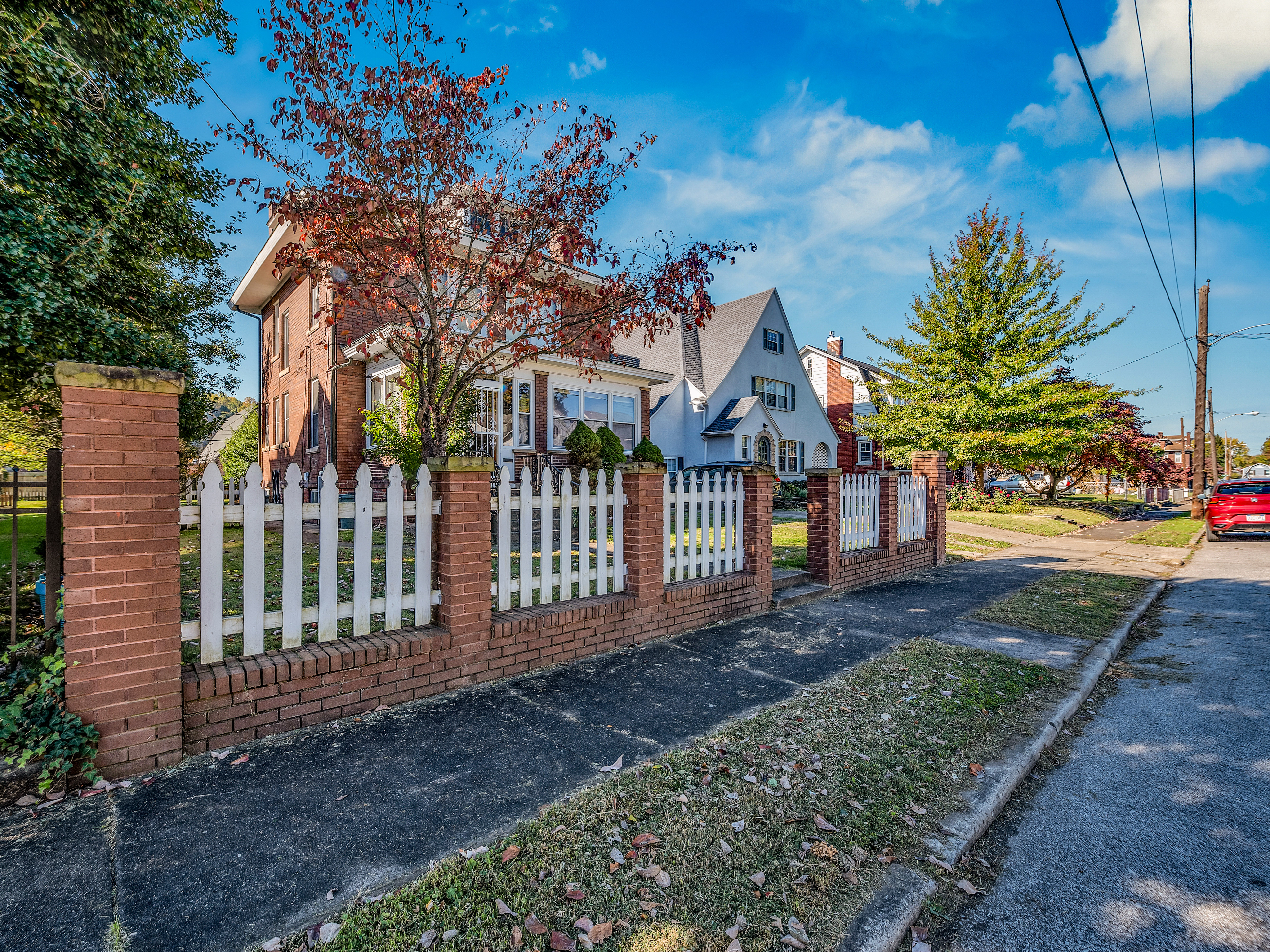 Hall St, Charleston, WV 25302 #1
