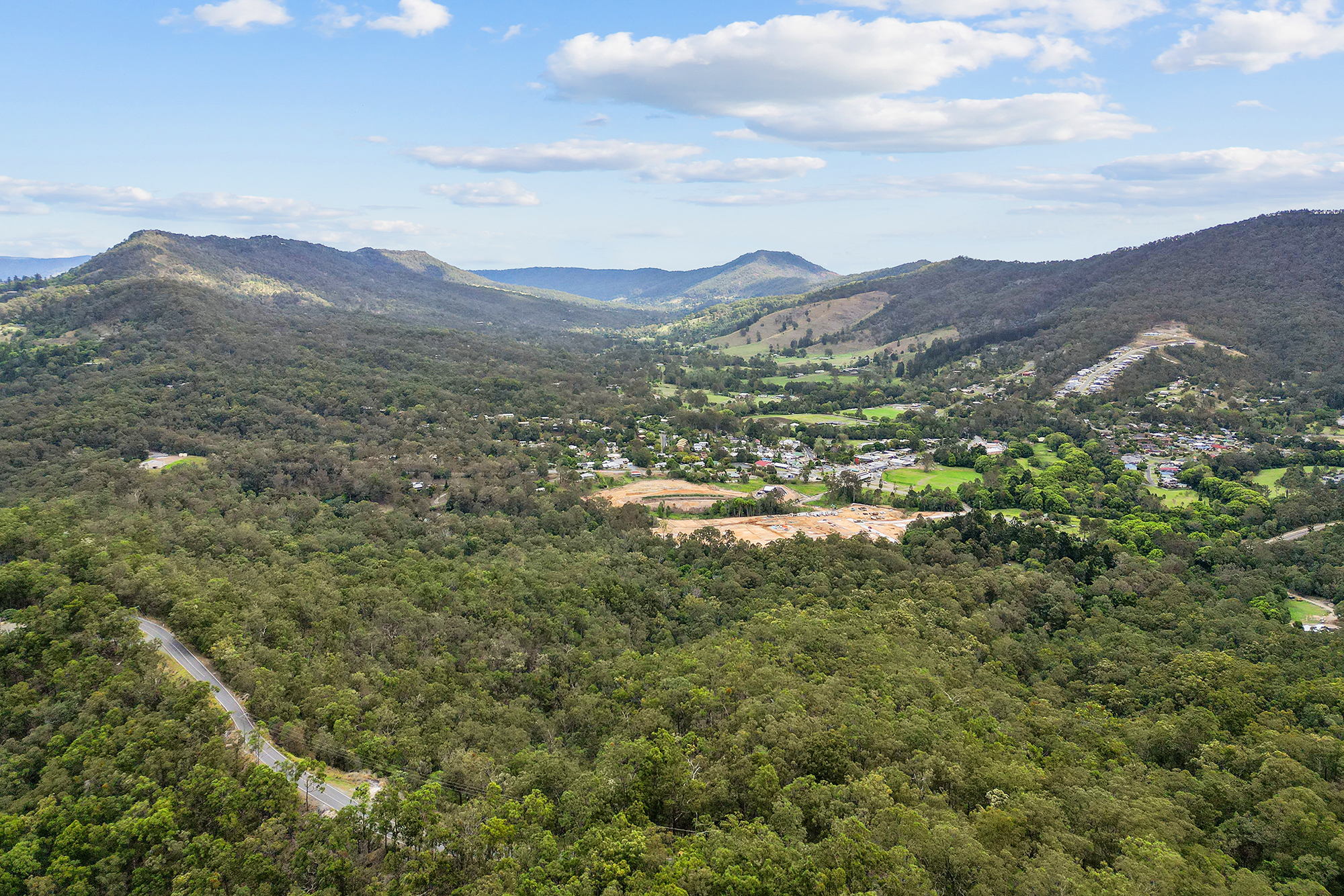 Tranquil 23 Acre Australian Bush Retreat