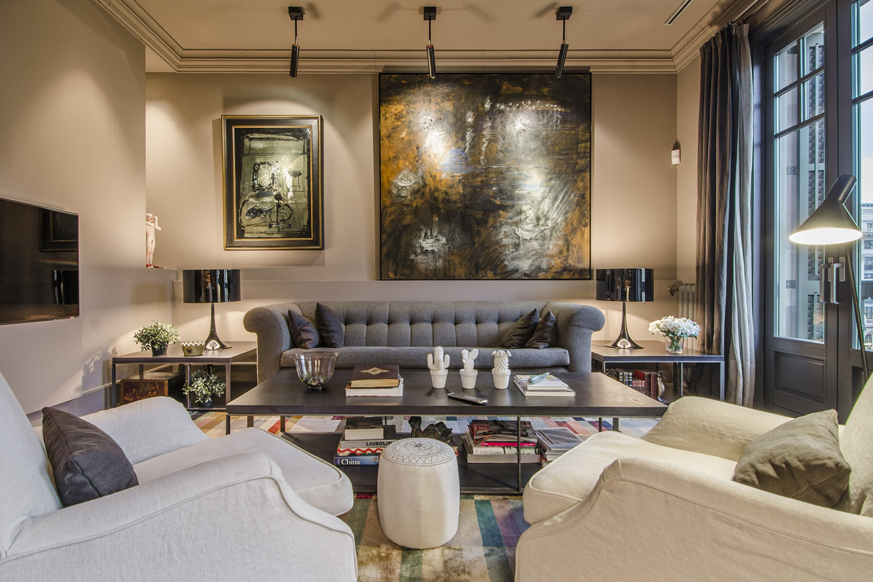 Impressive apartment in the block of discord in the heart of Passeig de Gracia