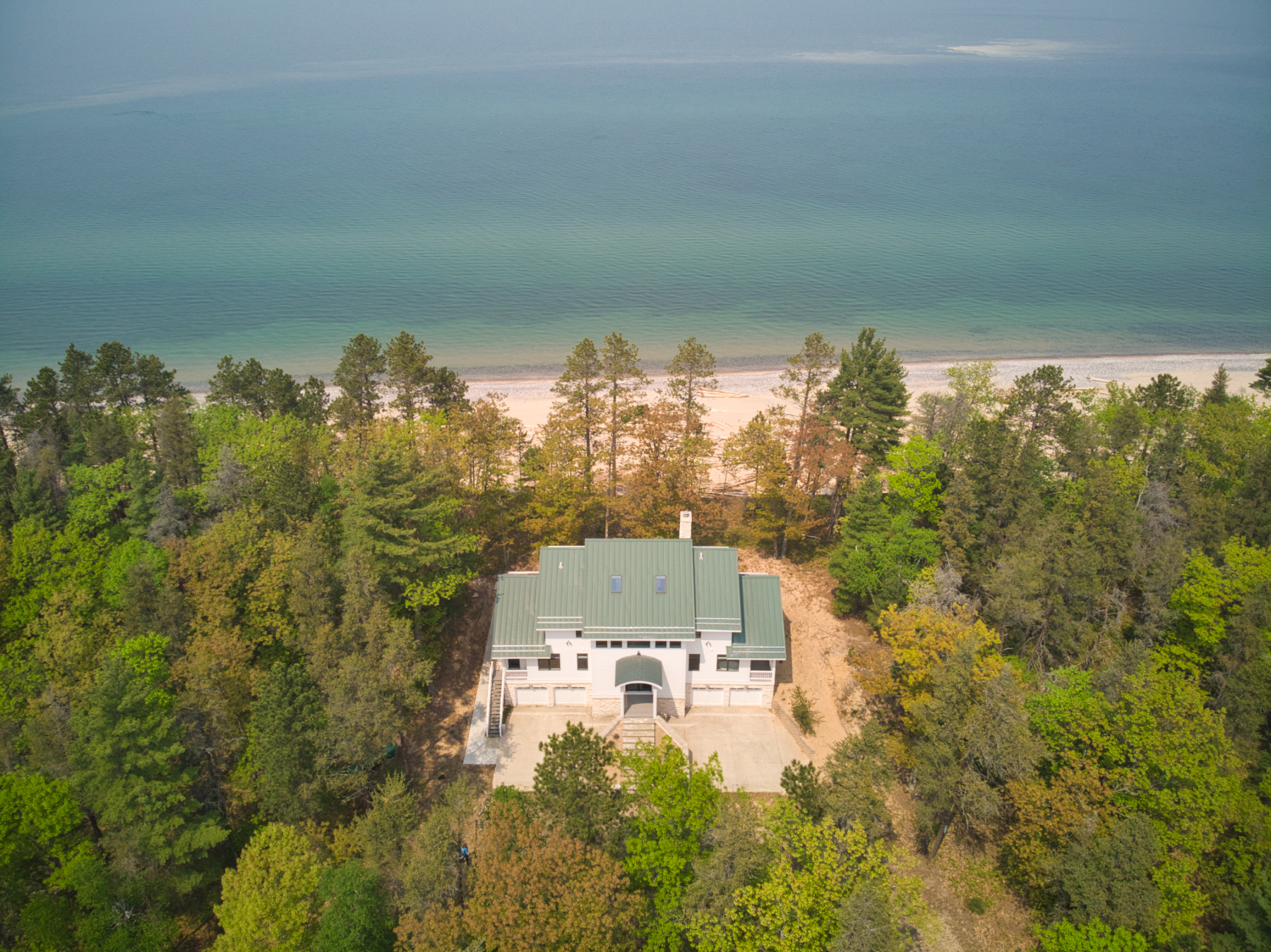 Lake Front Upper Peninsula Home