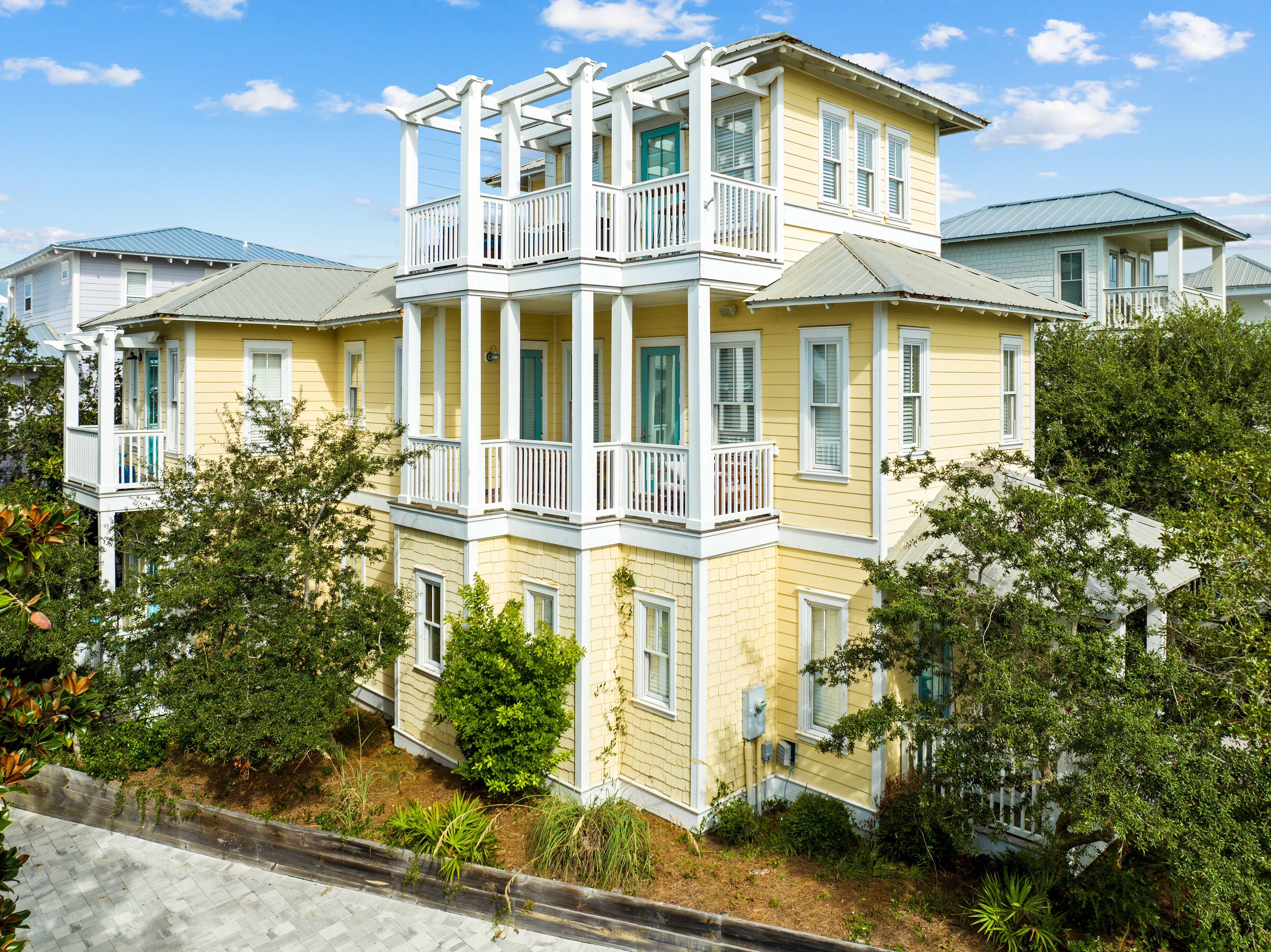 Fully Renovated Multi-Level Seagrove Beach Home Near Beach Access