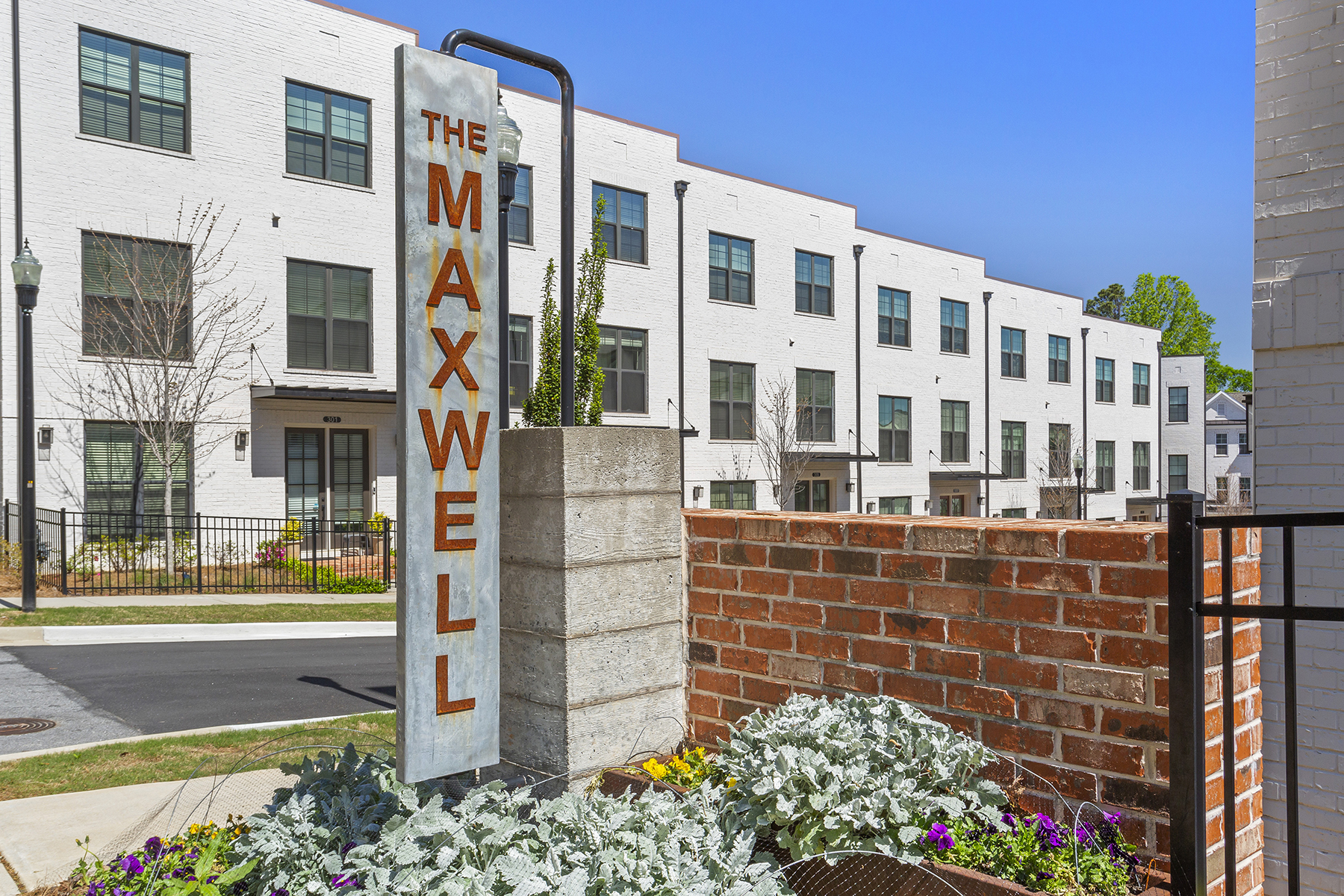 Open Concept Luxury Condo in Alpharetta's Premier Community, The Maxwell