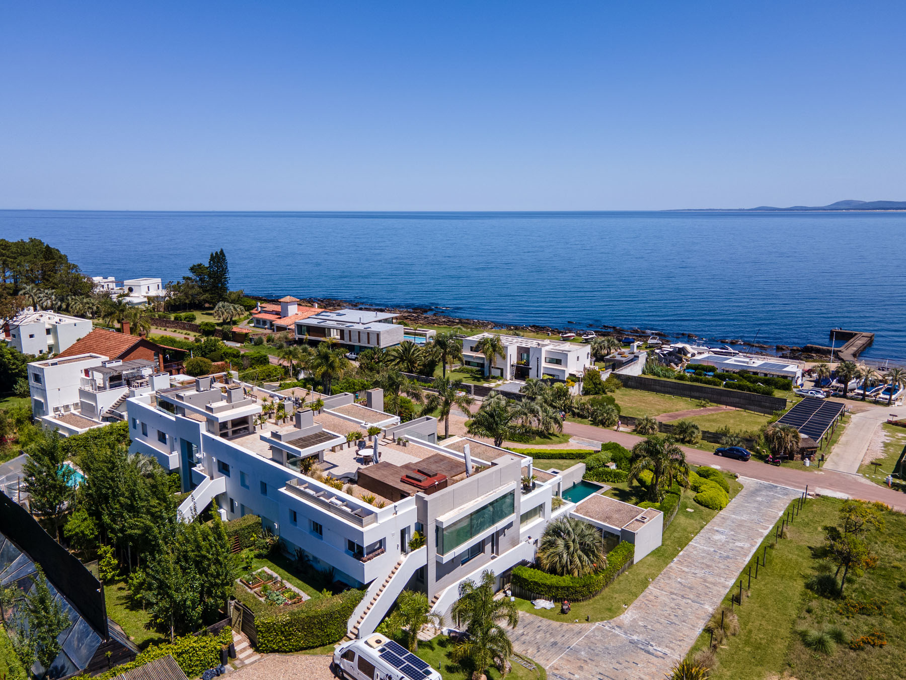 Excellent quality and location in Punta Ballena.