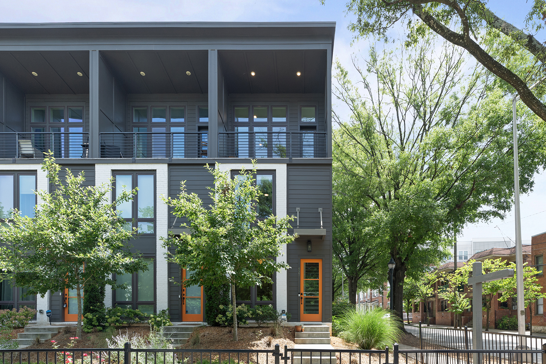 Modern Living in Light-Filled Townhome Near Ponce City Market