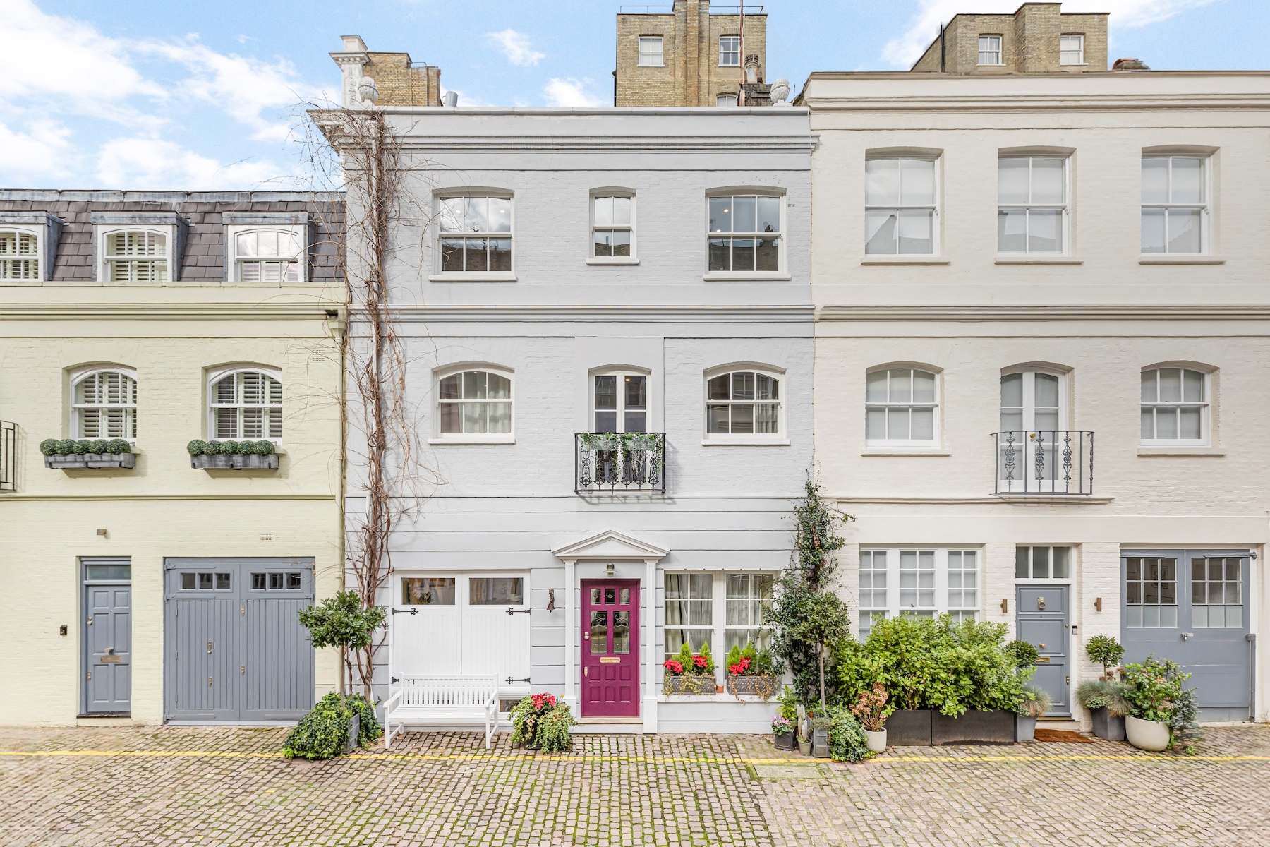 Wonderful five-bedroom house in the heart of South Kensington