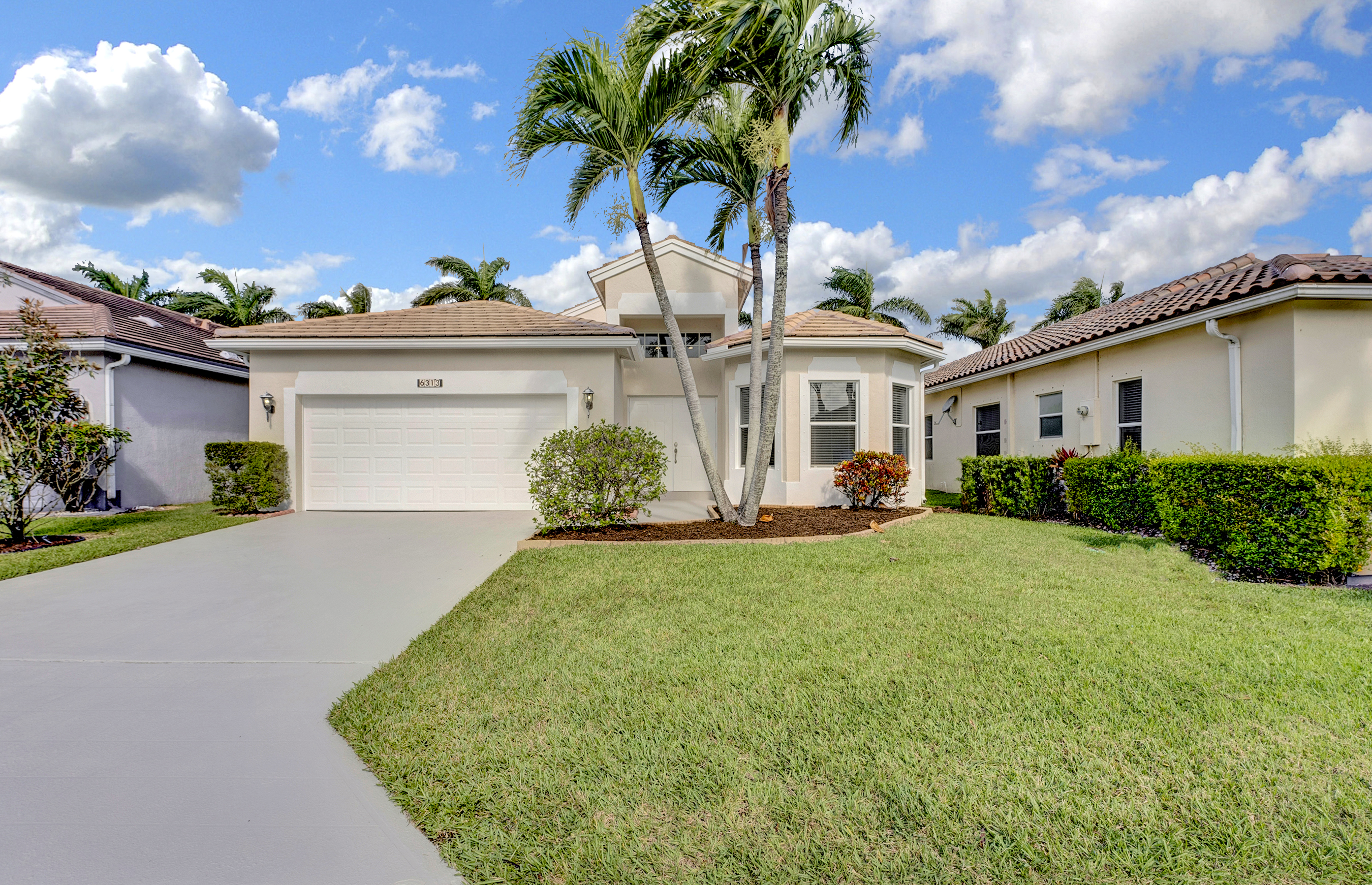 6313 Harbour Oak Drive, Lake Worth, FL