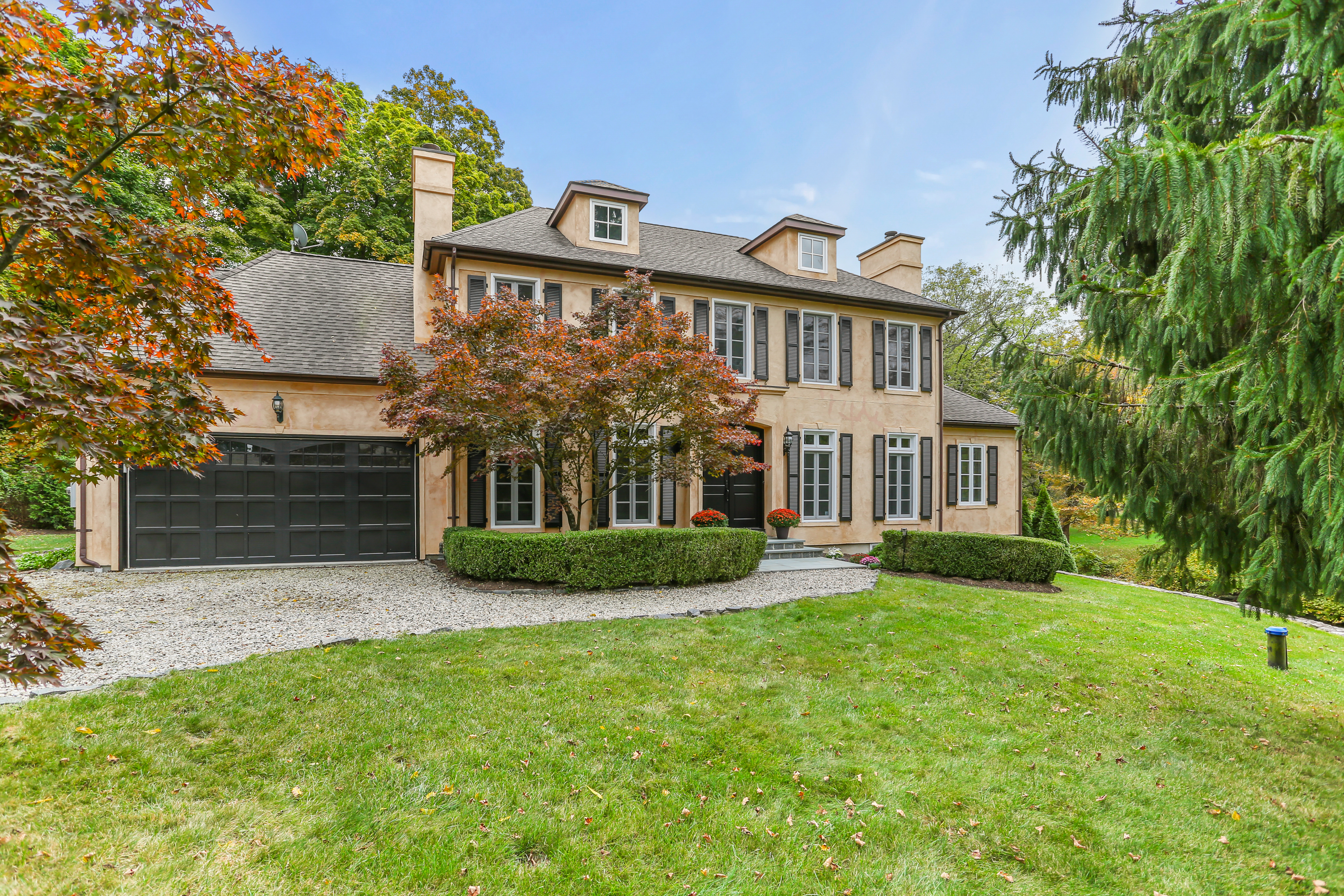 Beautiful Tuscan-Inspired Home in Lower Weston