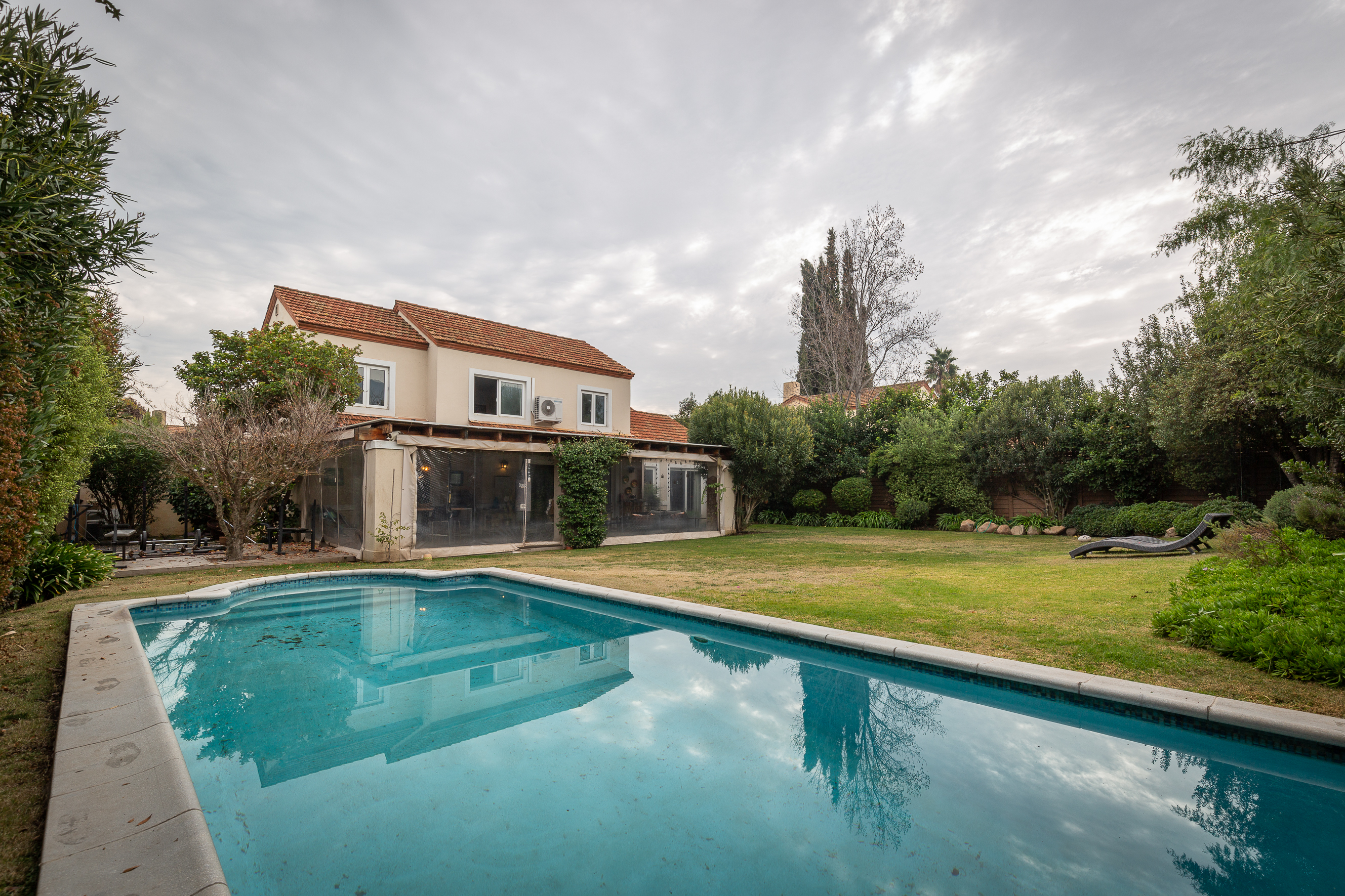 Provençal Style House with 2 Floors