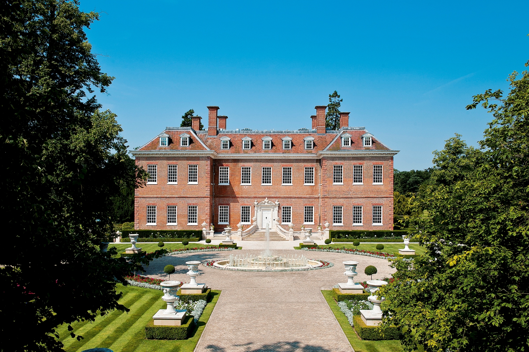 asterfully restored Grade I listed stately home in 42 acres 