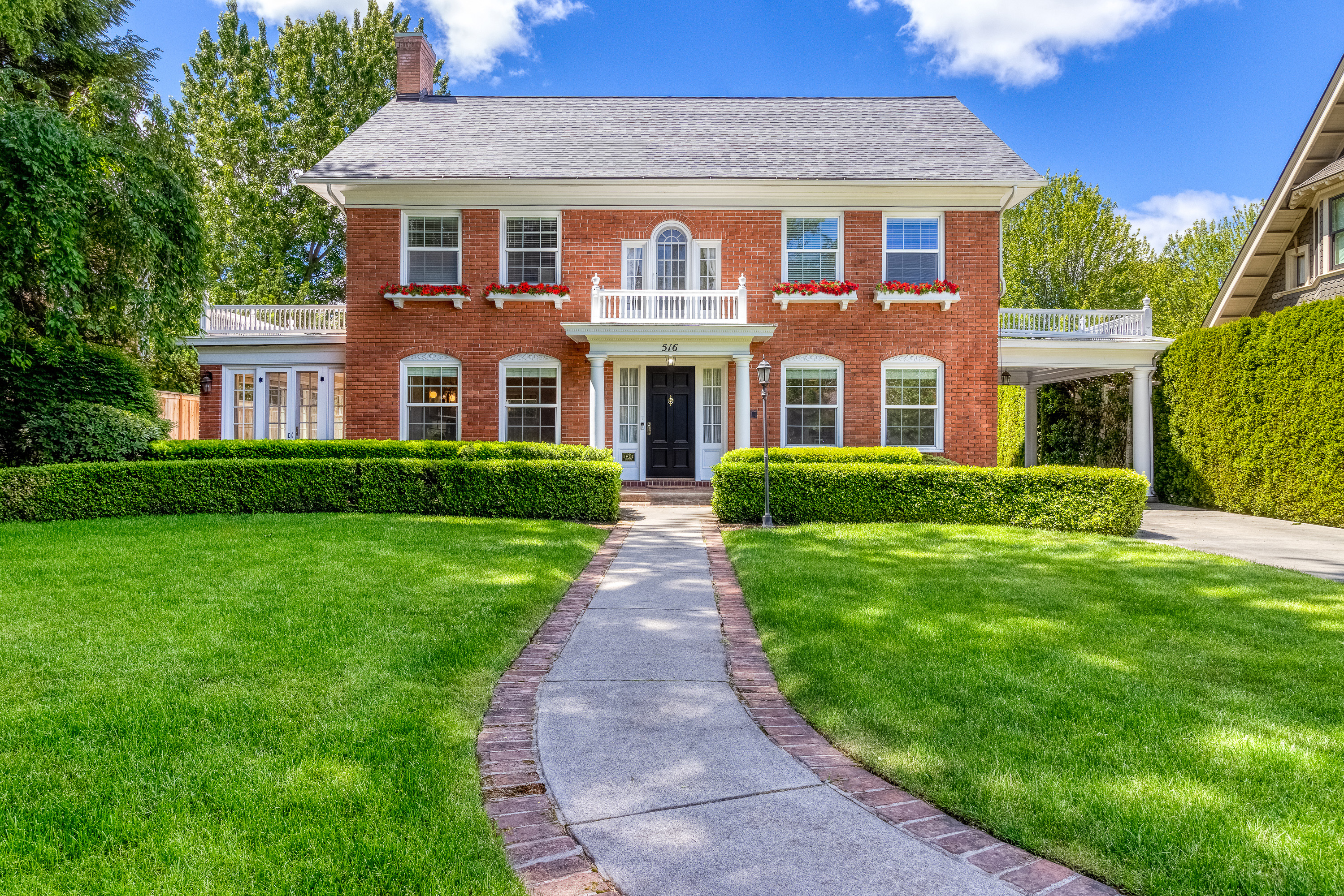 Wine Country Historic Colonial Home