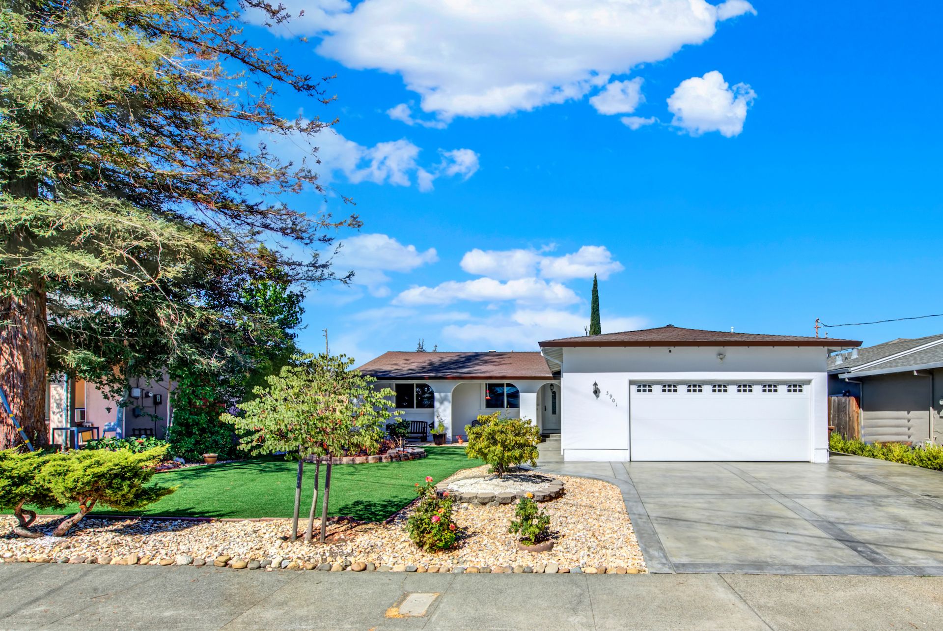 Single Level in Beautiful Napa Neighborhood