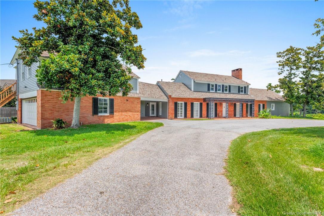 3615 Holly Hill Rd, Lake Charles, LA 70605