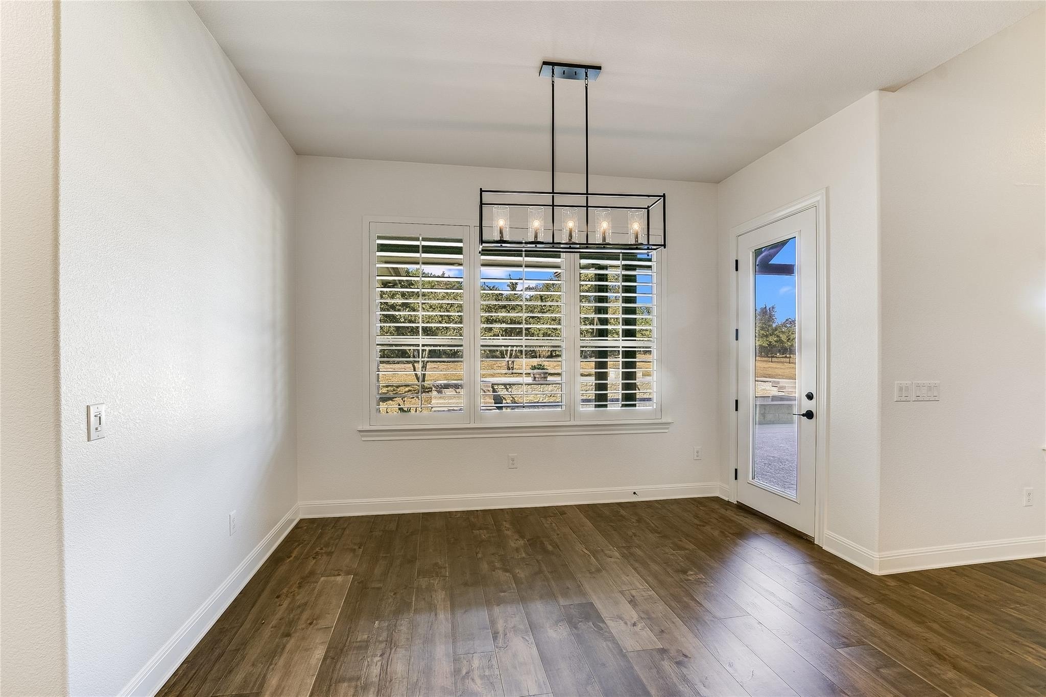 106 Gabriel Woods Dr, TX 78633