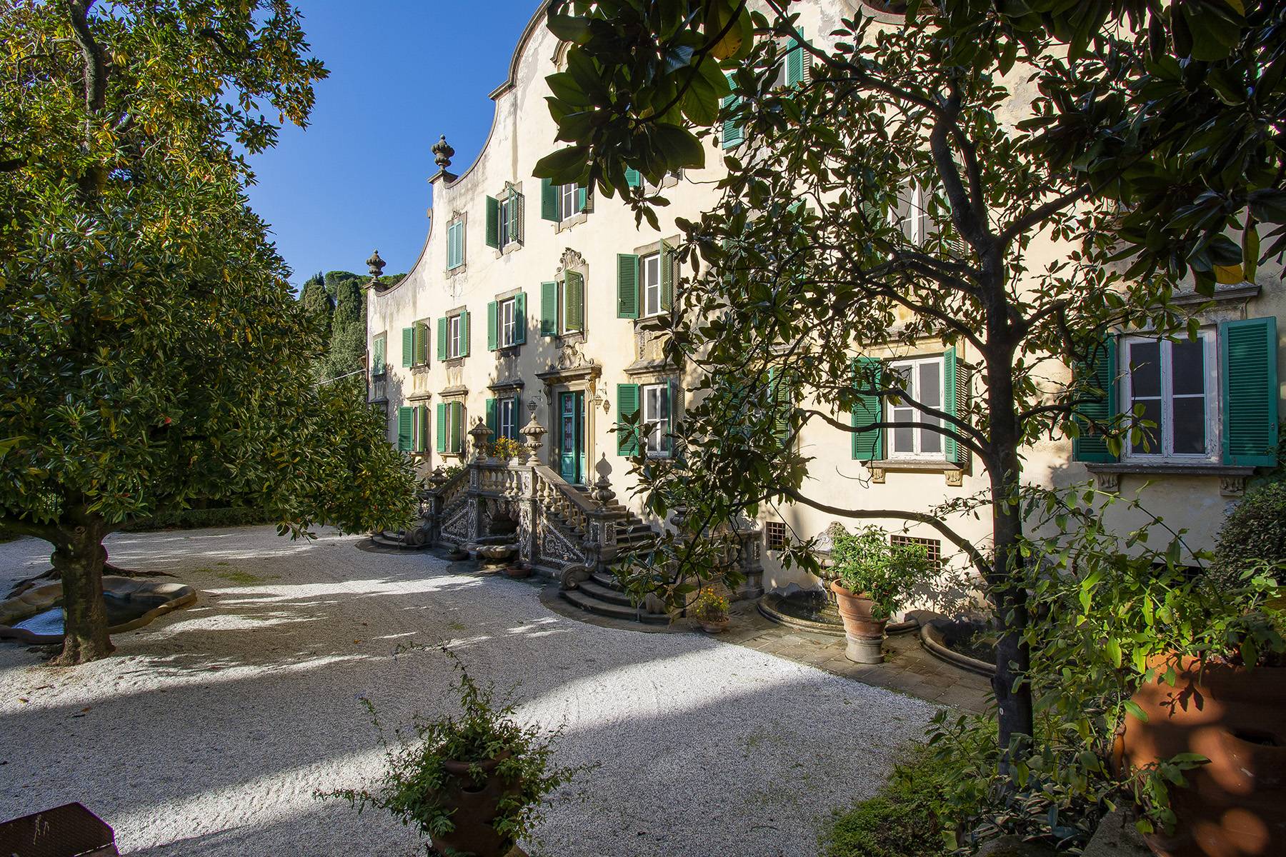 Wonderful 17th- century historic estate