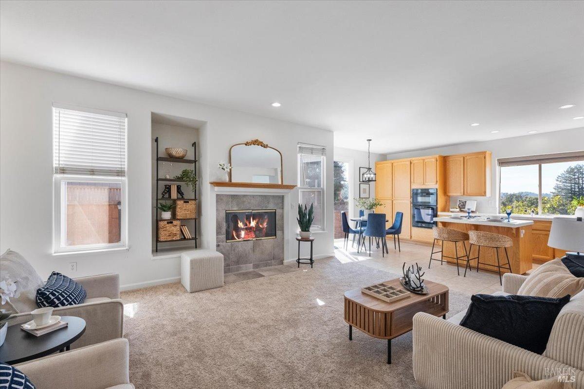 5495 Rainbow Dr, Santa Rosa, CA 95409