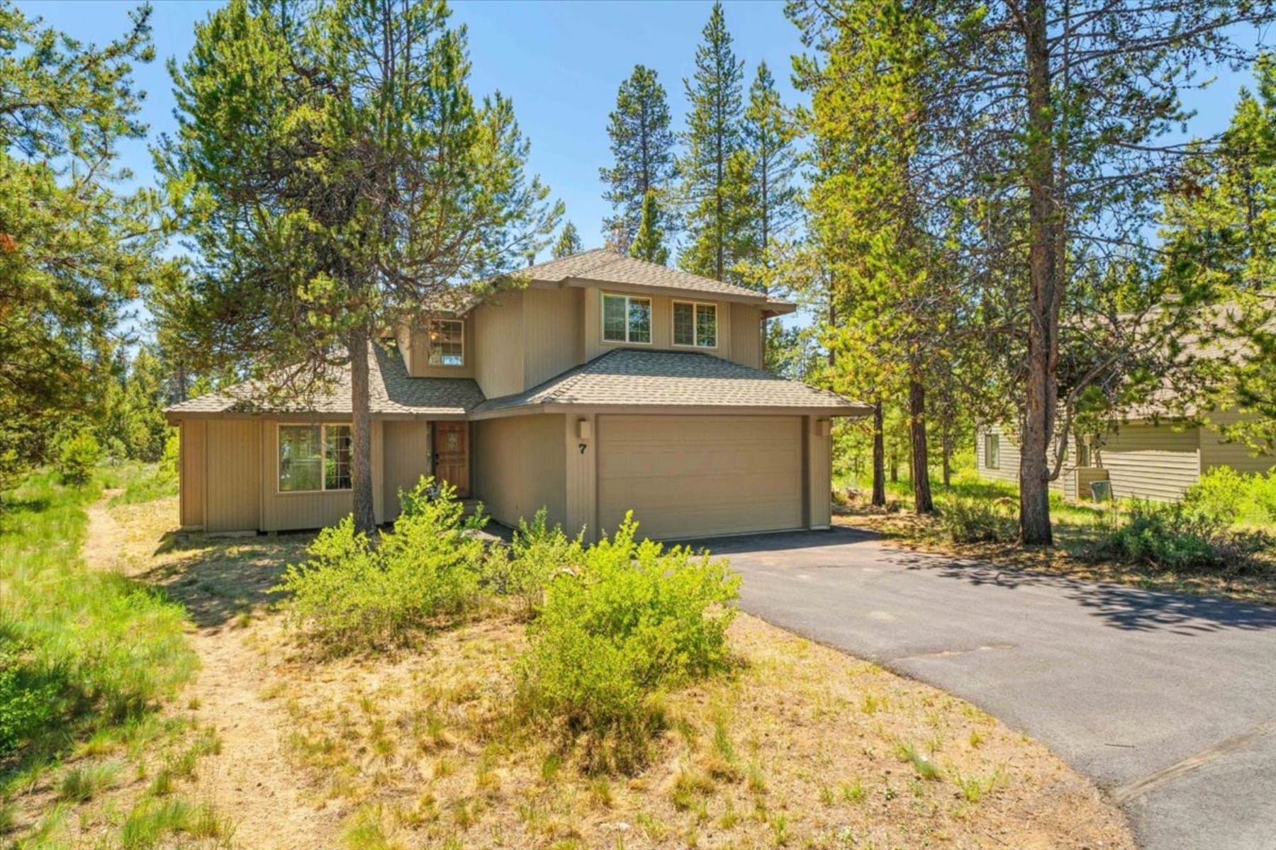 57785 Mt Rainier Lane #7 Sunriver, OR 97707