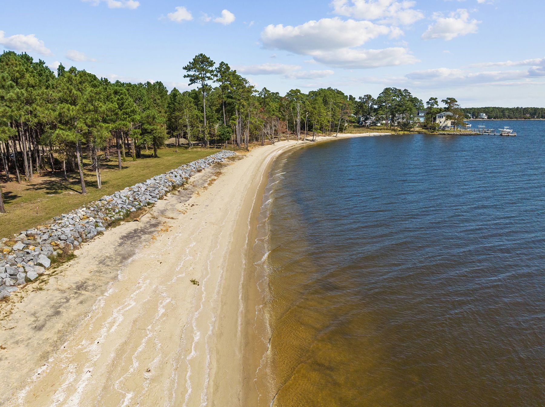 7 Sandy Bay Drive W, Oriental, NC 28571