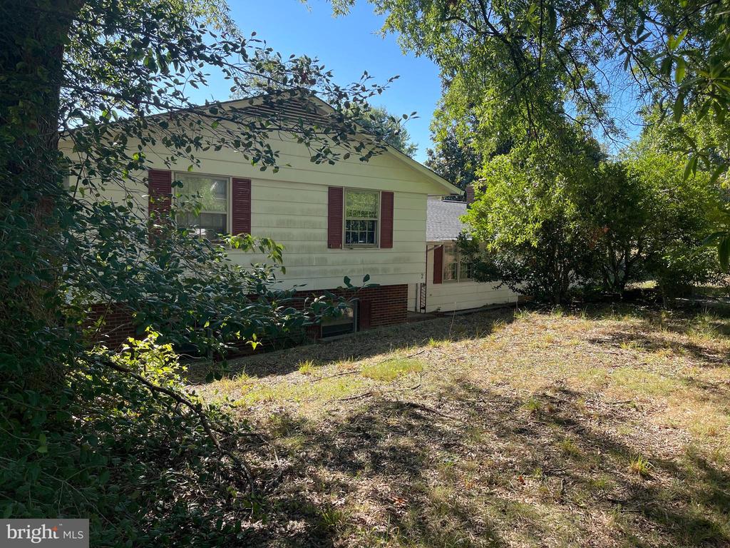 Pawnee Dr, Fredericksburg, VA 22401 #1