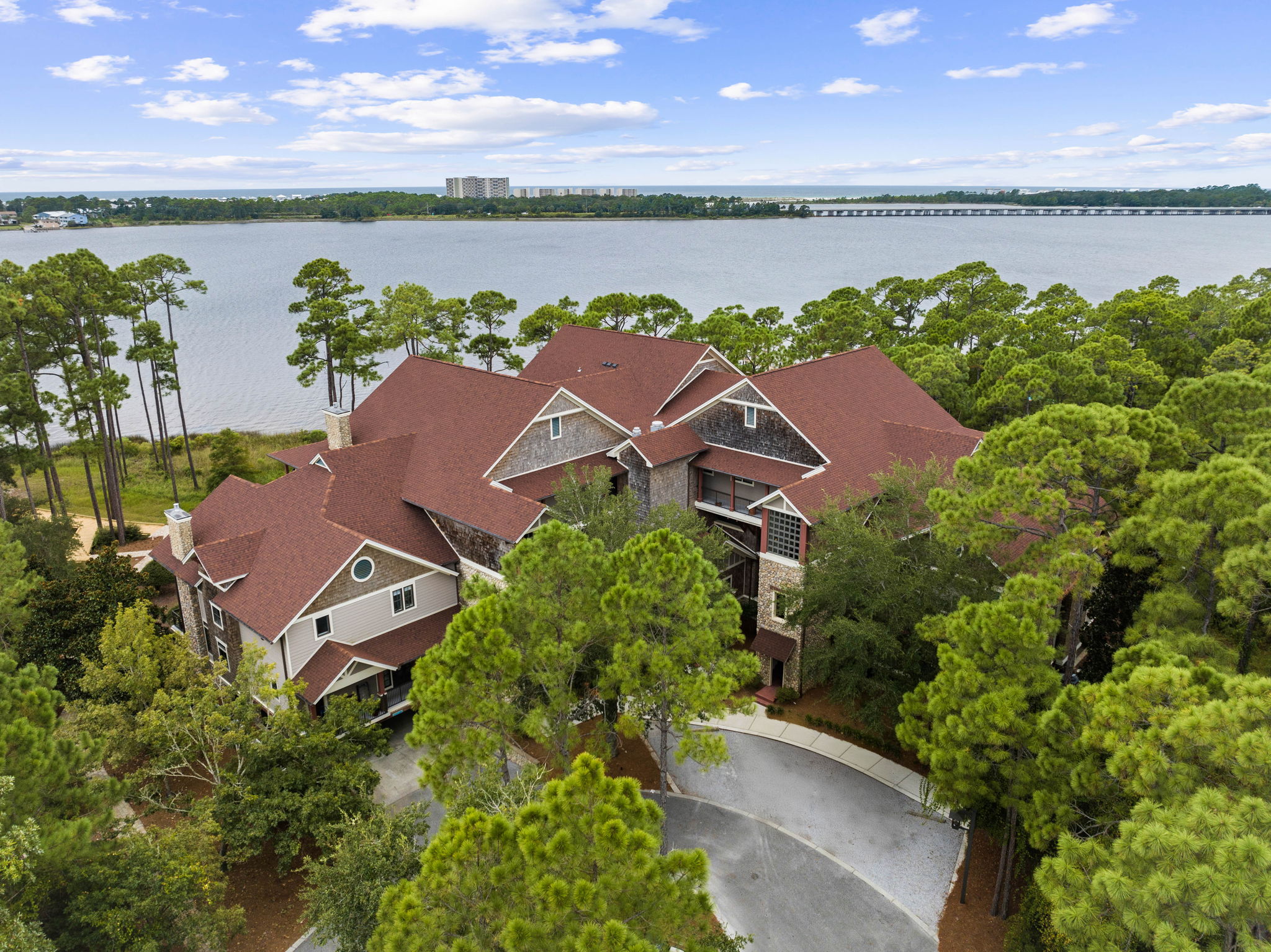 Lakeside Lodge Condo With Stunning Views From Lengthy Porch