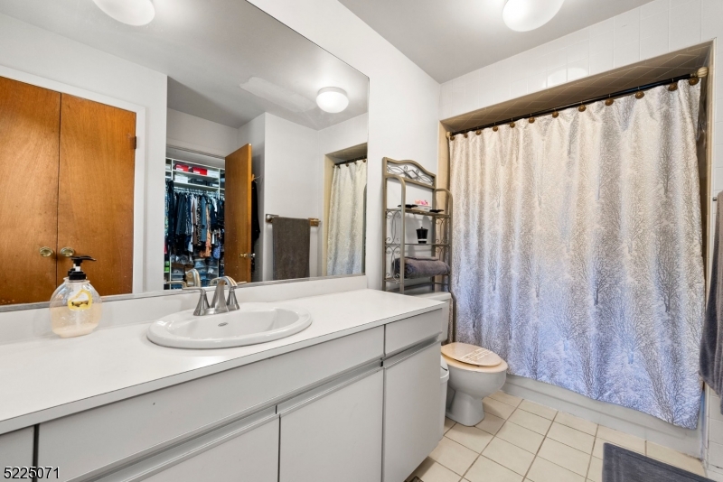 88 Newbrook Ln, Springfield, NJ 07081 Robb Report