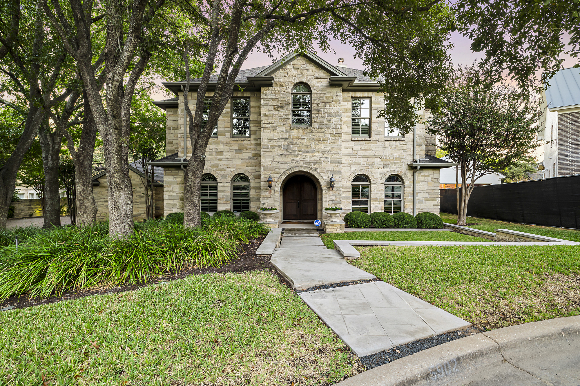 Outdoor Oasis justSteps to Austin Country Club