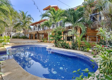 NEW PRICE! 10 Remodeled Apartments by the Beach