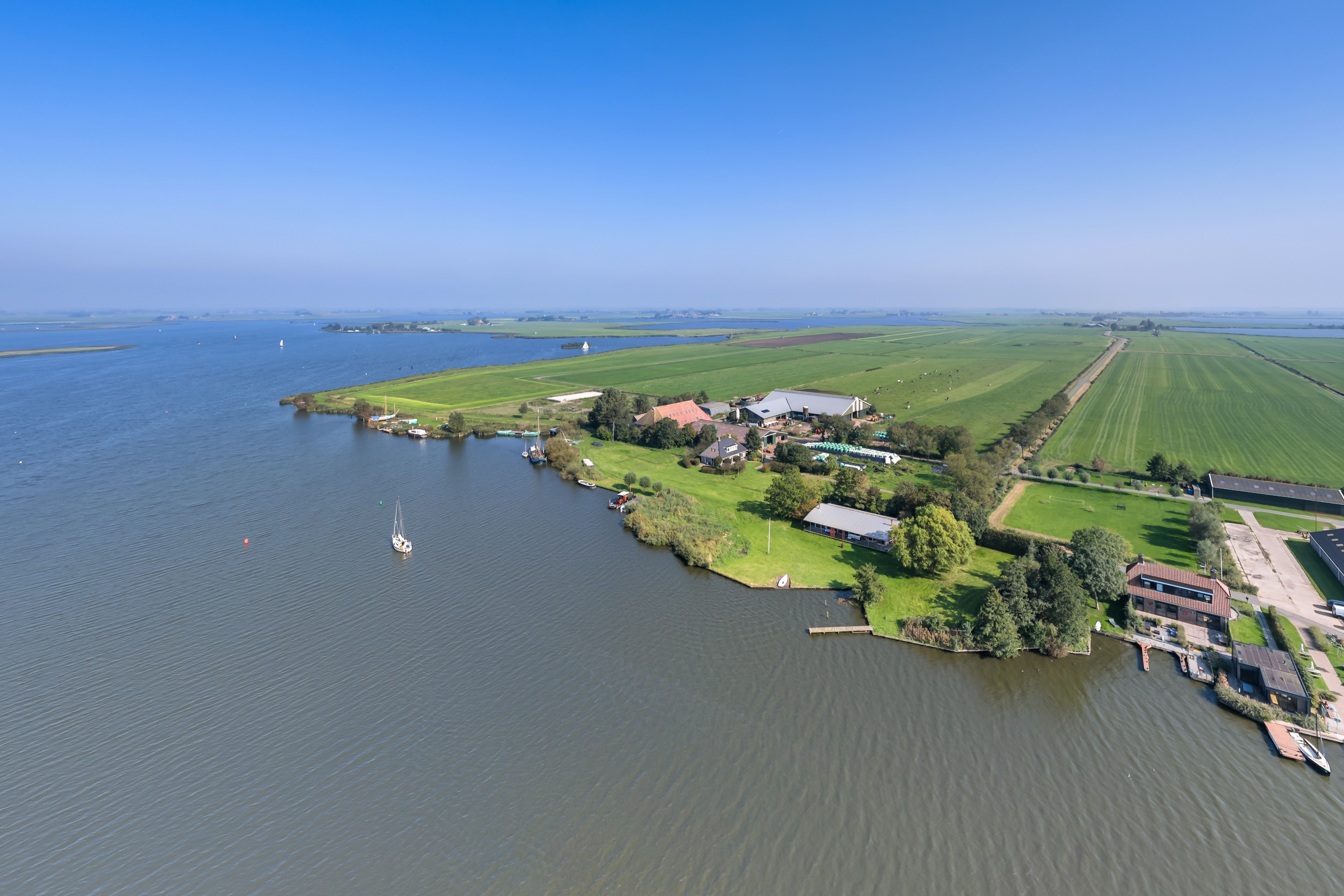 Friesland Wide Navigable Waterway House