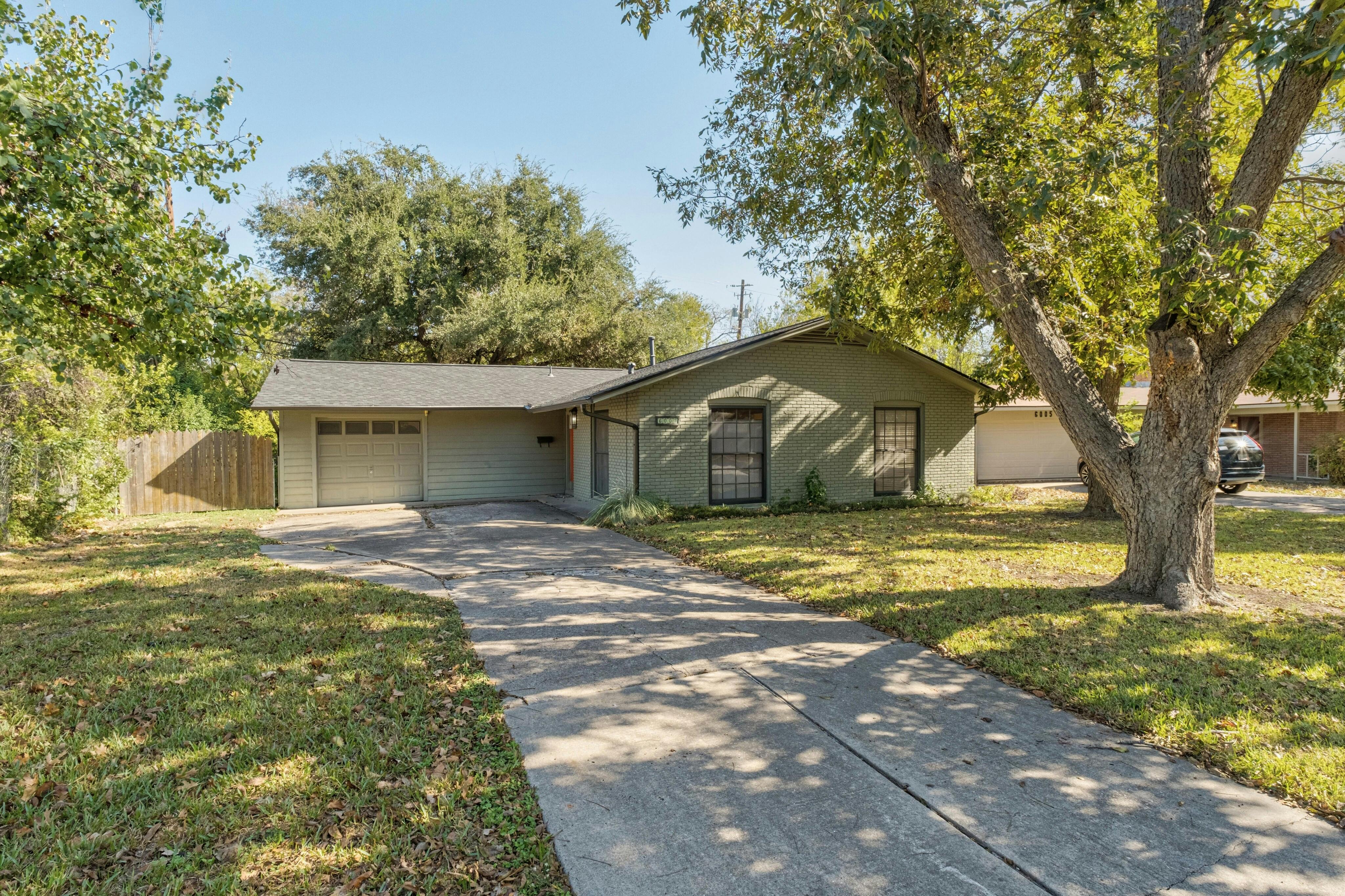 6007 Belfast Drive, Austin, TX 78723