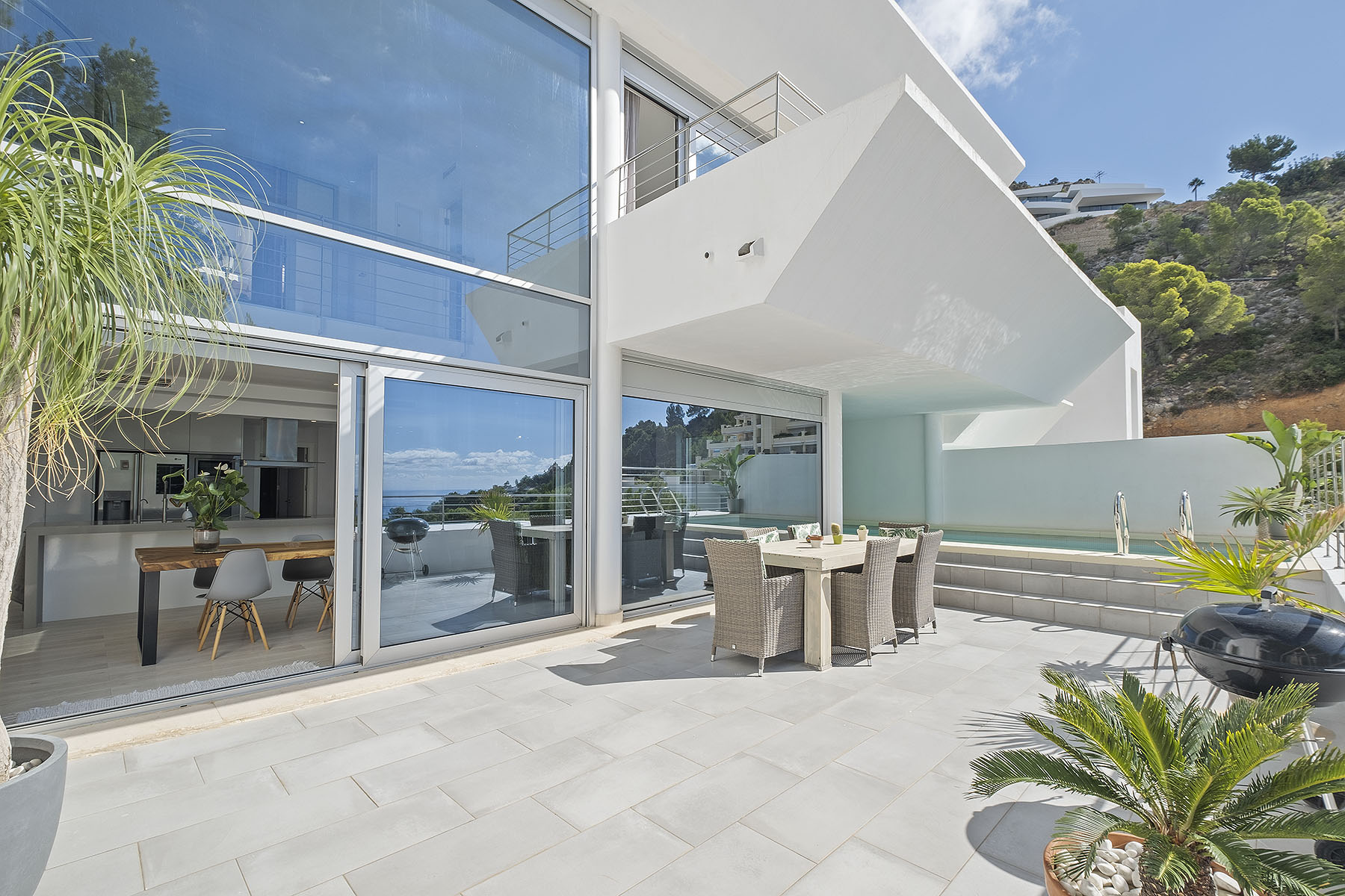 Modern villa with breath-taking sea views in Altea Hills