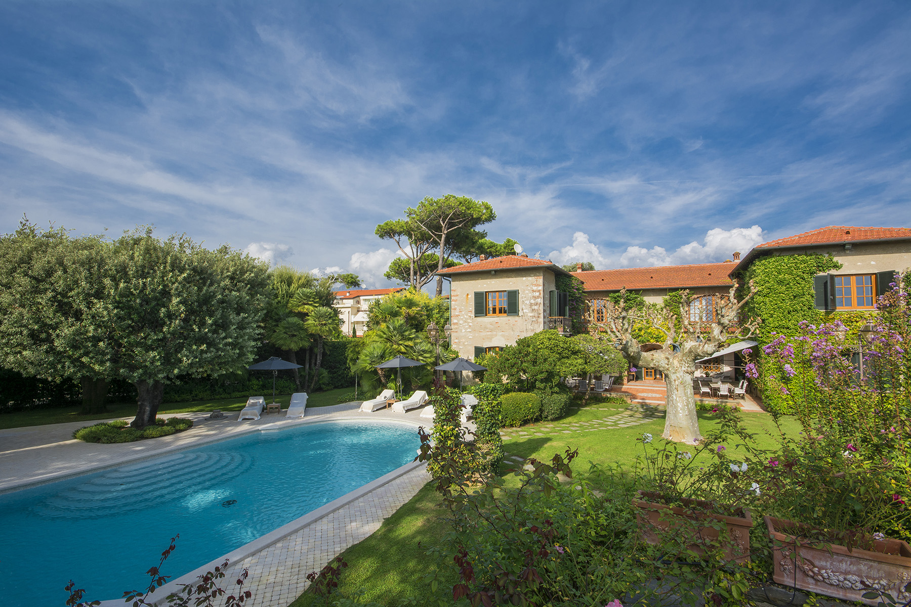 Magnificent property in Marina di Pietrasanta