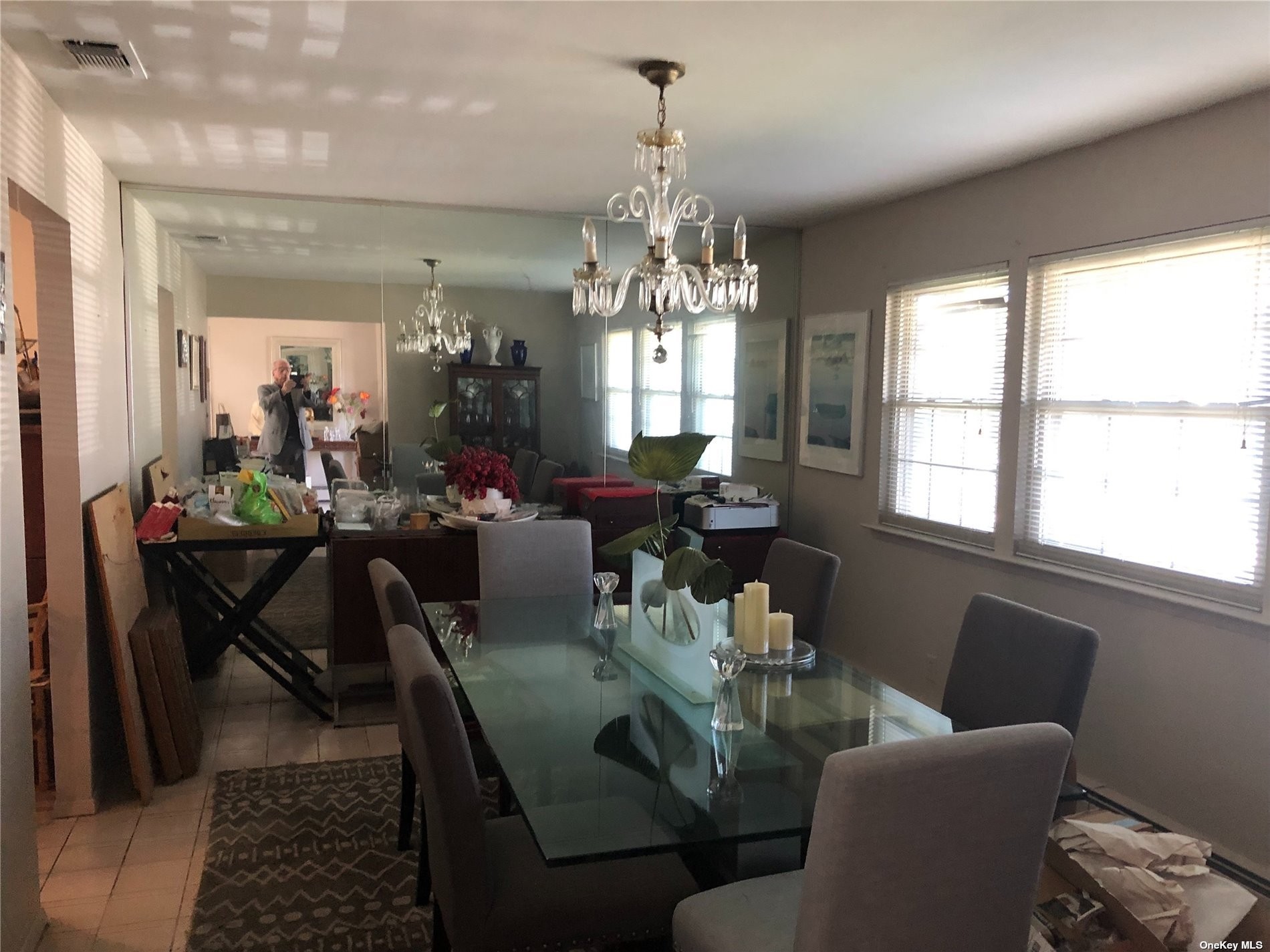 78 Barry Ln, Syosset, NY 11791