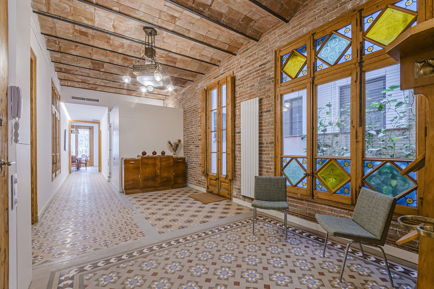 Fantastic modernist apartment with views of La Pedrera