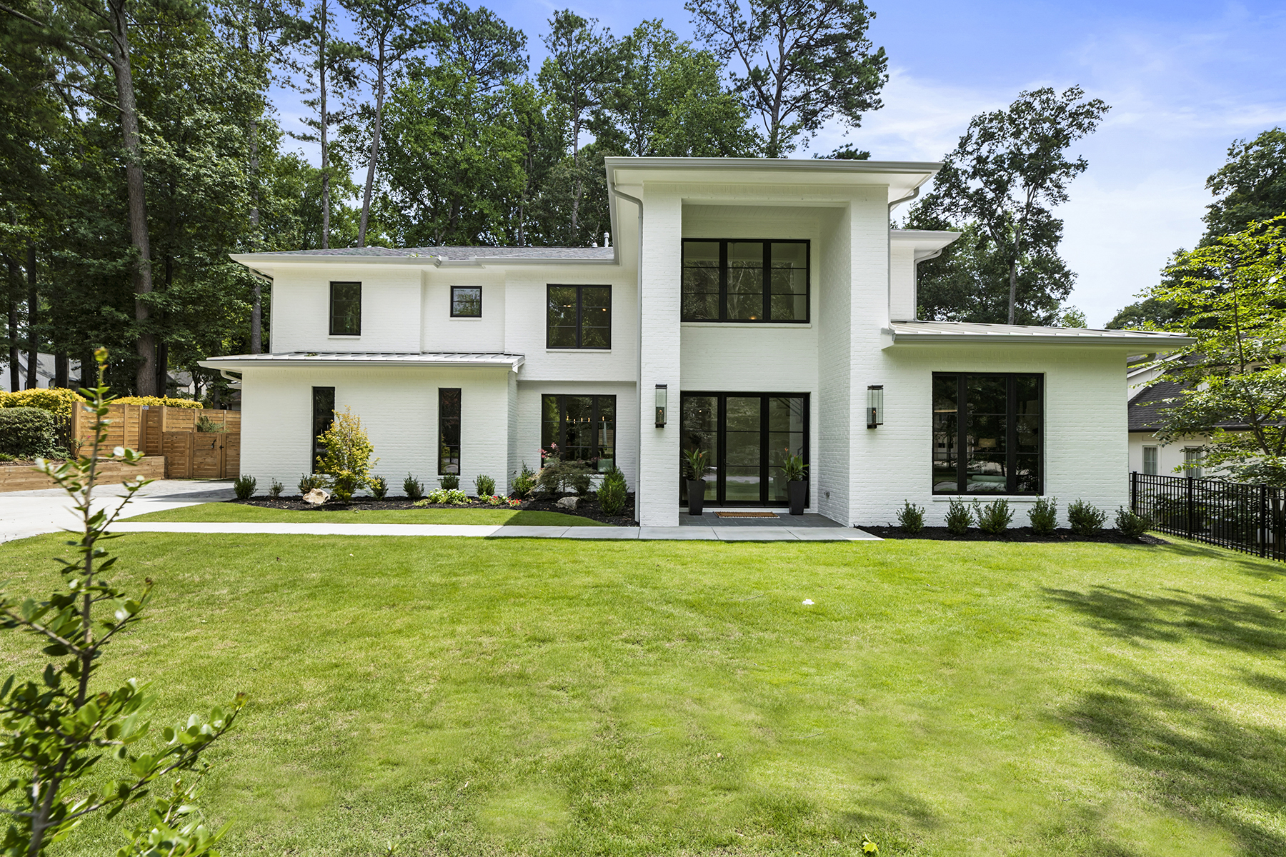 Discover the Ultimate Luxury Living Experience in Downtown Alpharetta