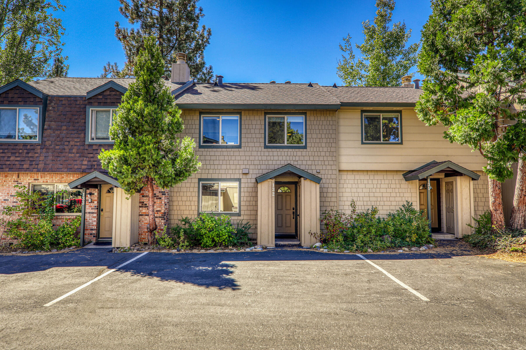 Remodeled Tahoe City Townhome with Pool, Tennis and Spa