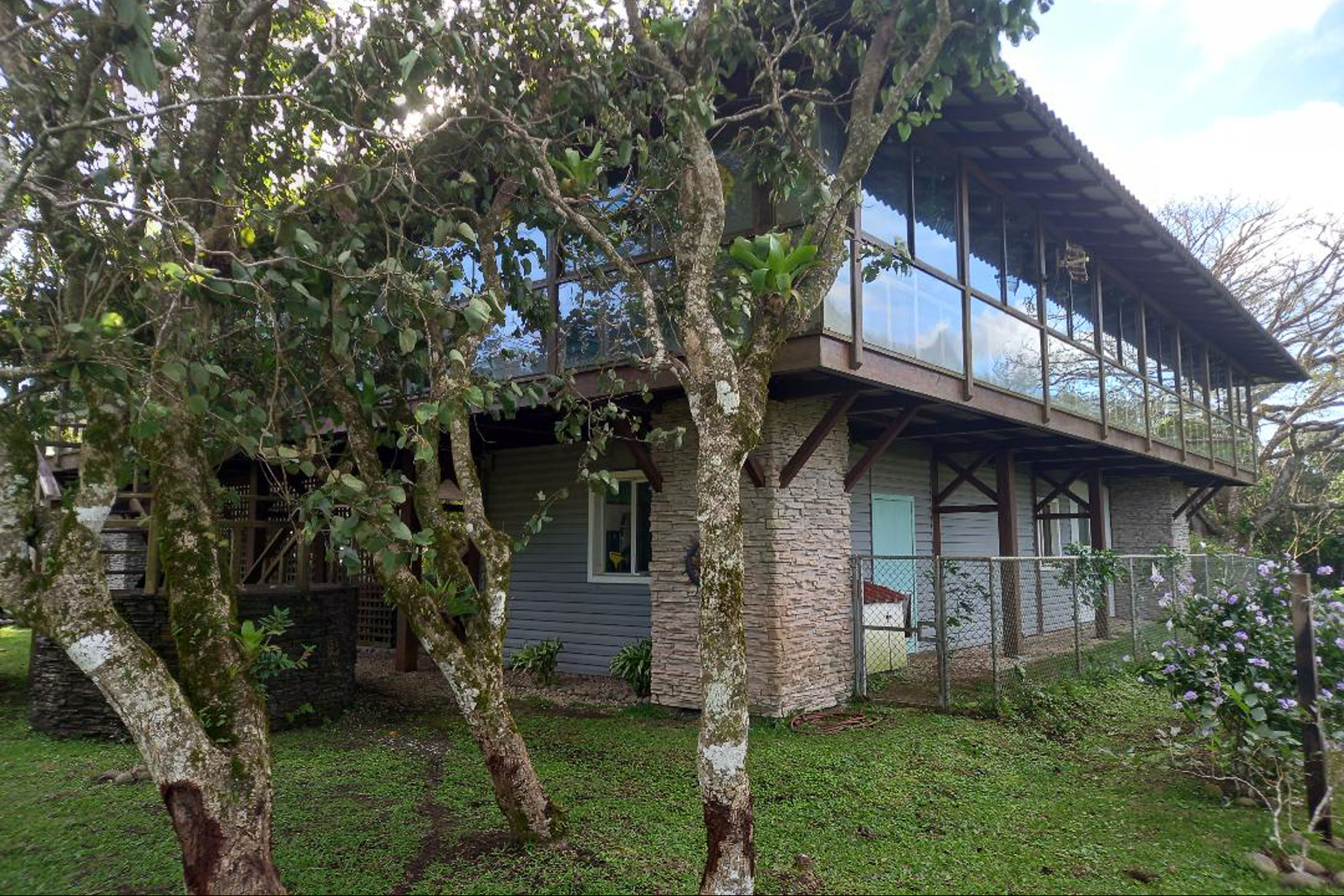 Lake Arenal Cozy Home