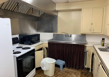 Kitchen with vent hood