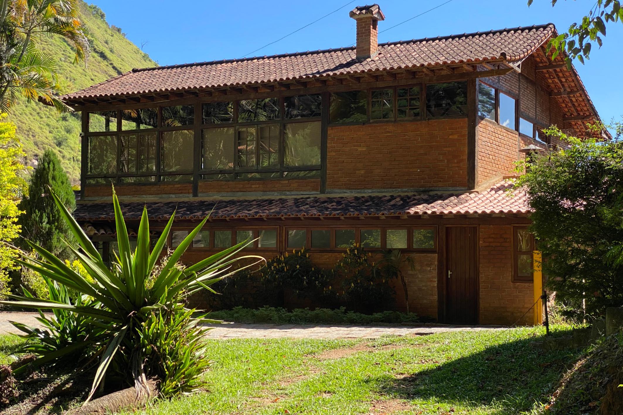 Elegant inn in Vale de Cuiabá surrounded by nature