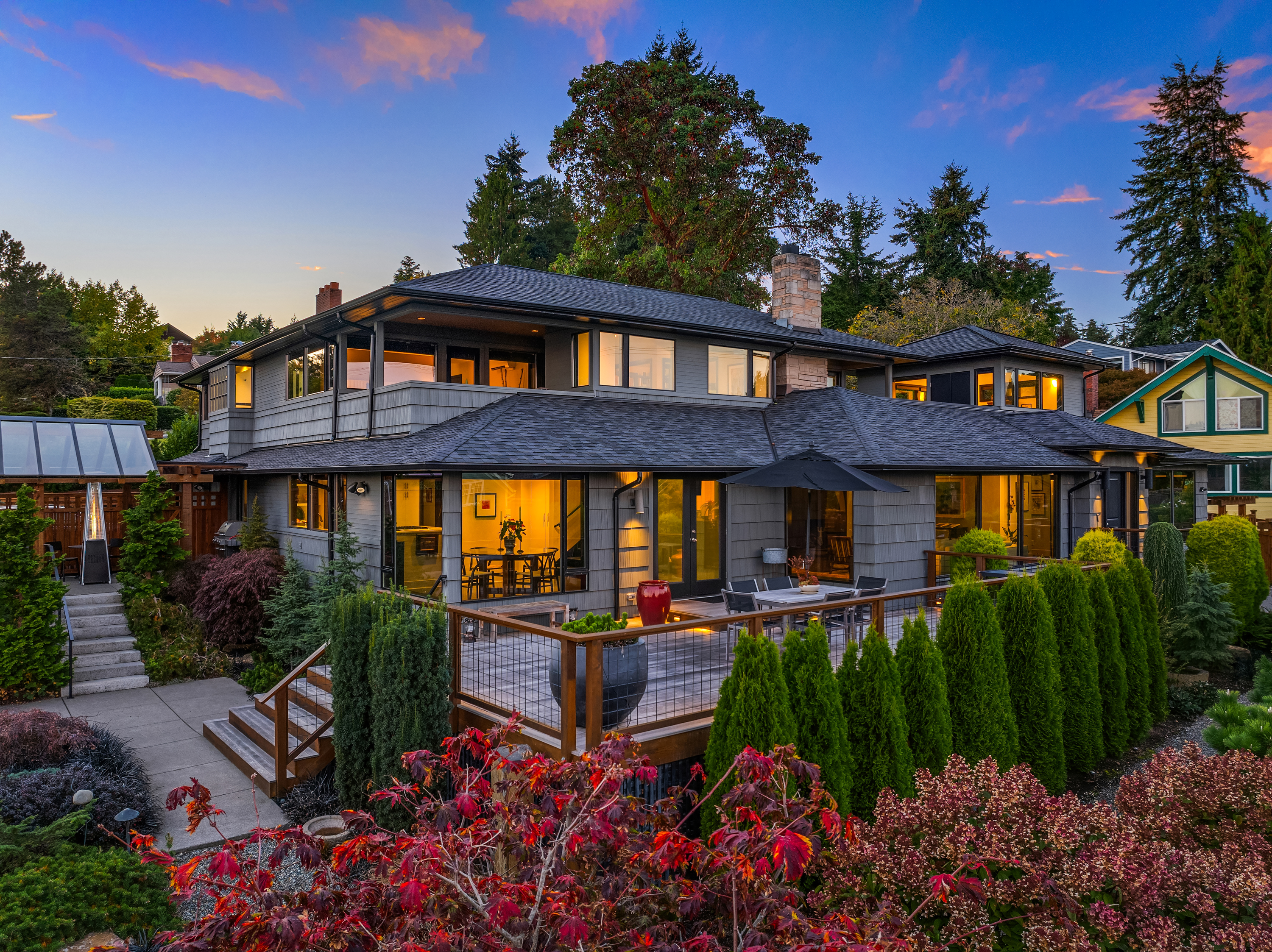 109 Eagle Place NE, Bainbridge Island, WA 98110