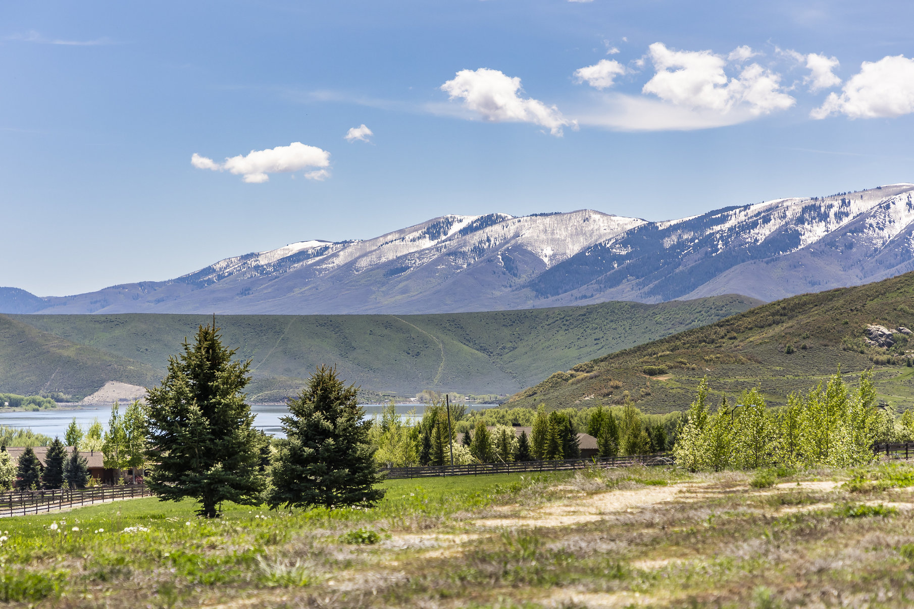 Panoramic View Lot In The Cascades