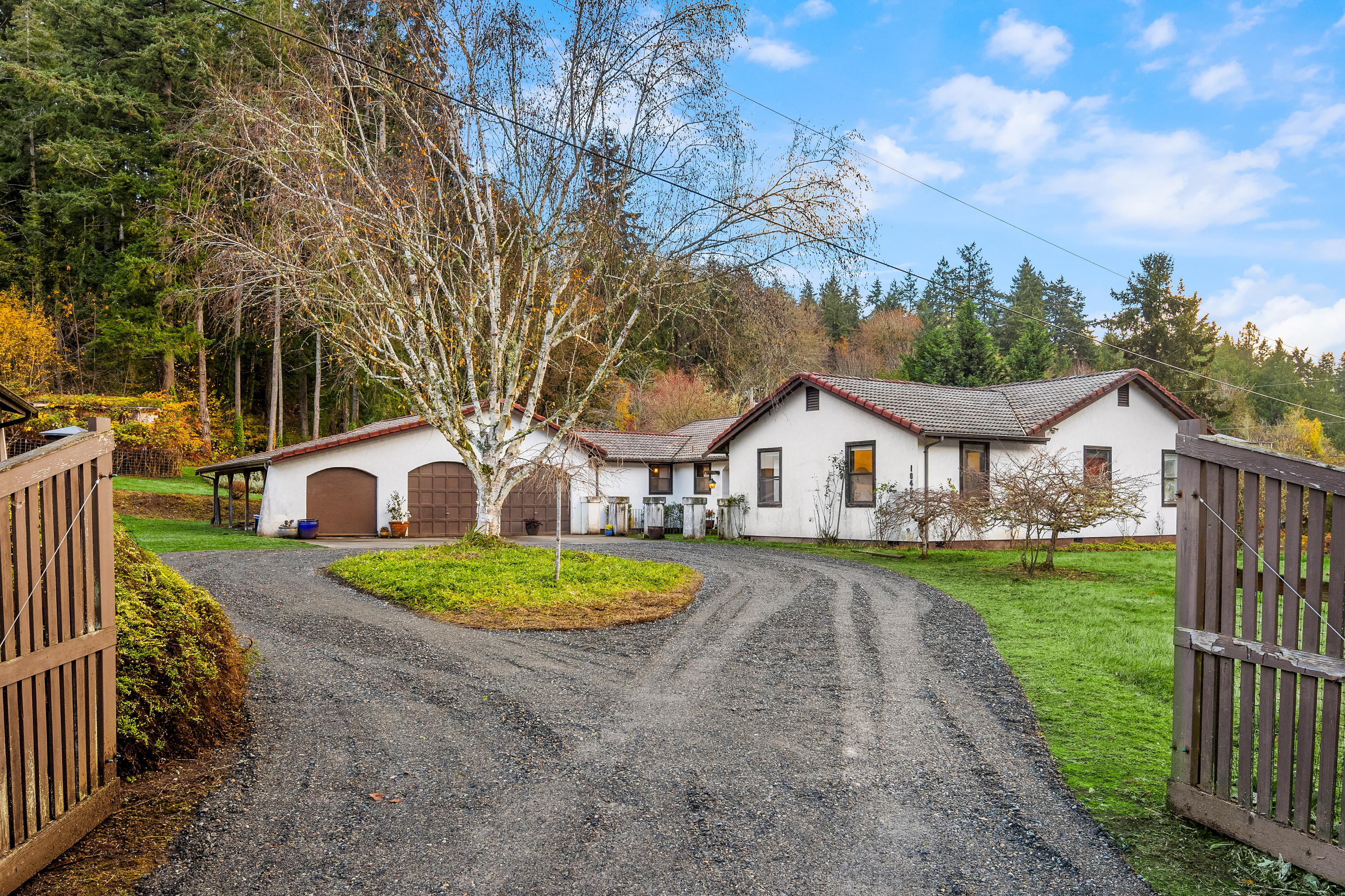 10450 Arrow Point Dr. NE, Bainbridge Island, WA 98110