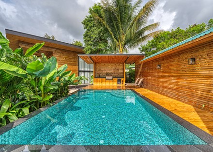 Modern Tropical Villas walking distance to Uvita Town