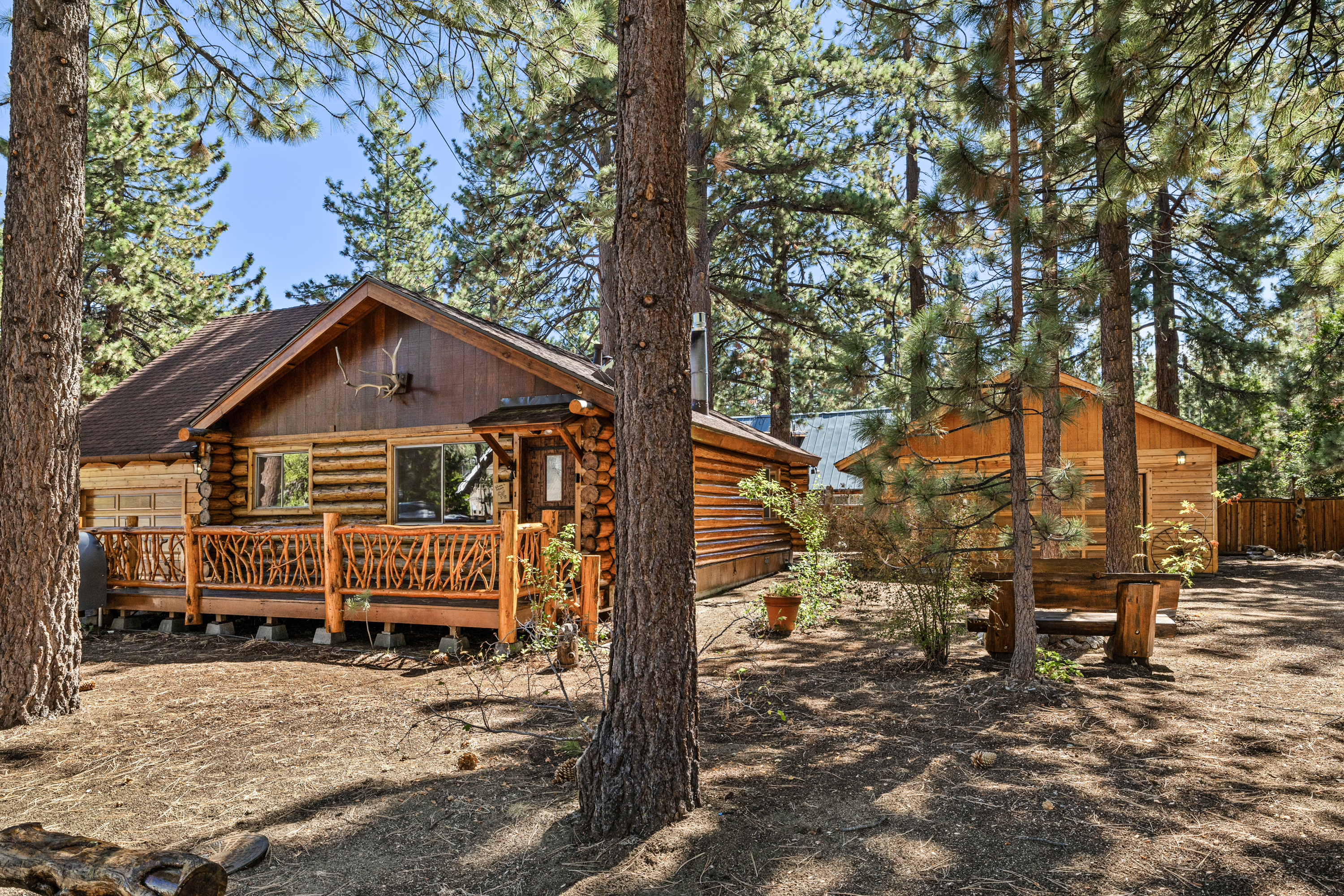 Charming Log Cabin