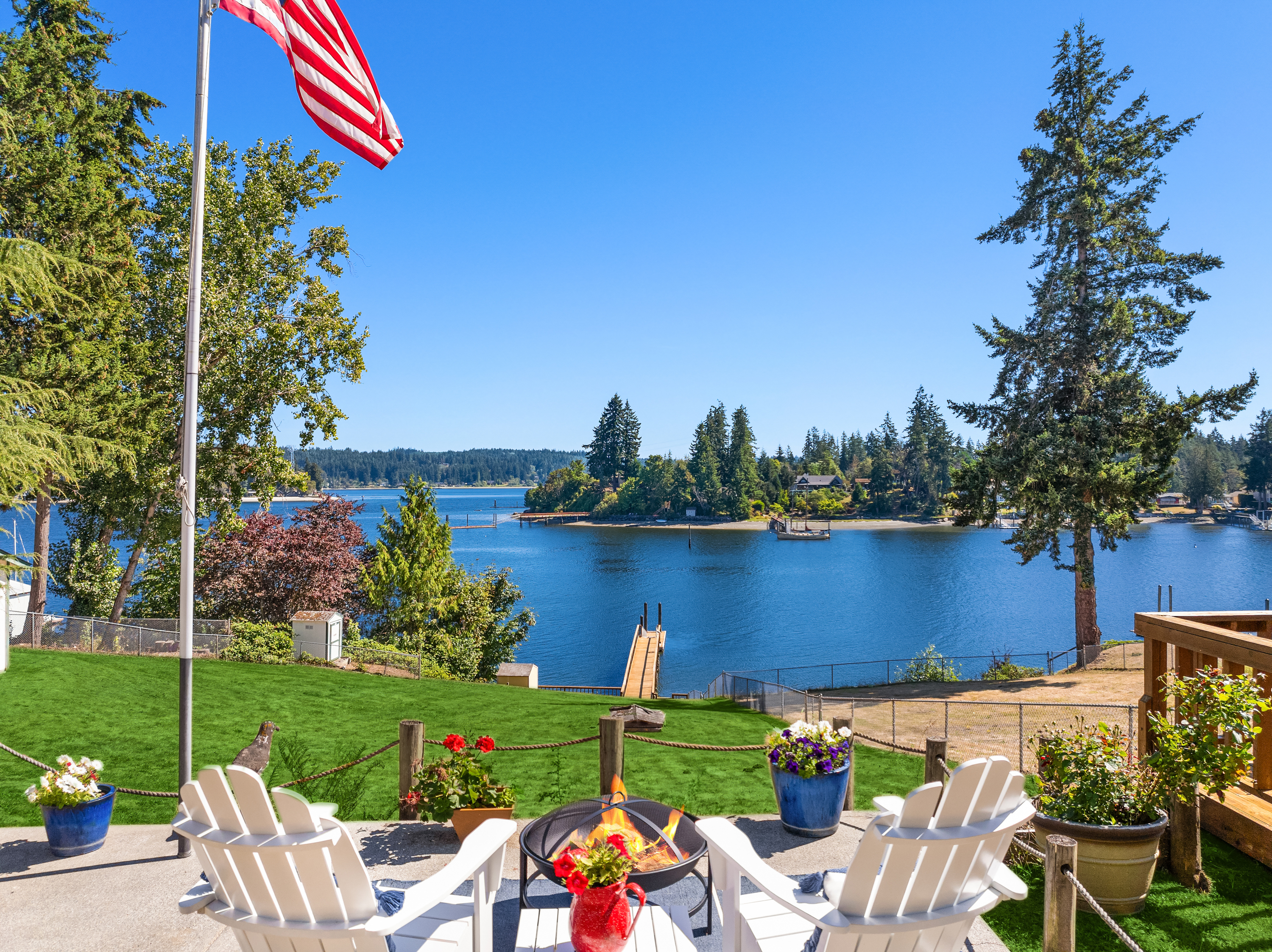 15588 Virginia Point NE, Poulsbo, WA 98370